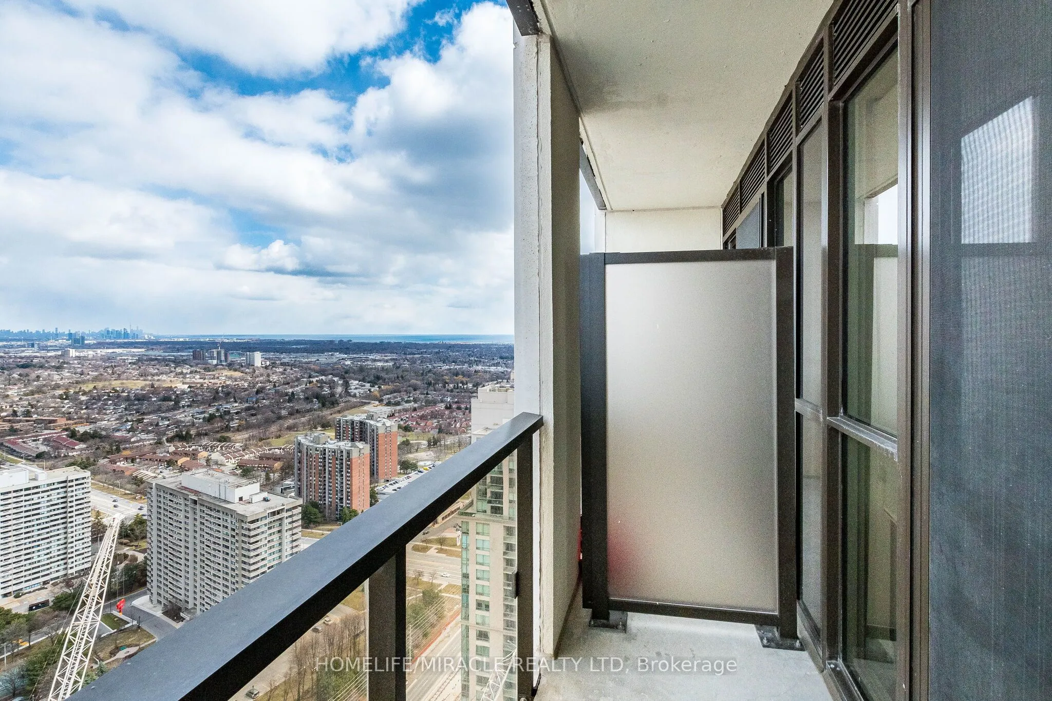 30 Elm Drive #3802