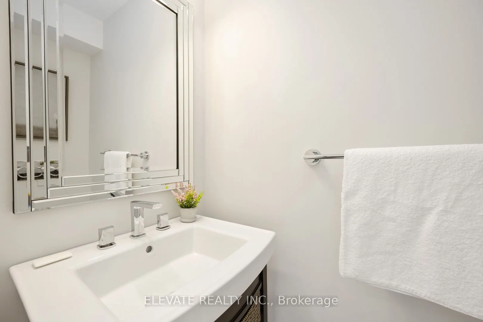 2059 Shawanaga Trail
