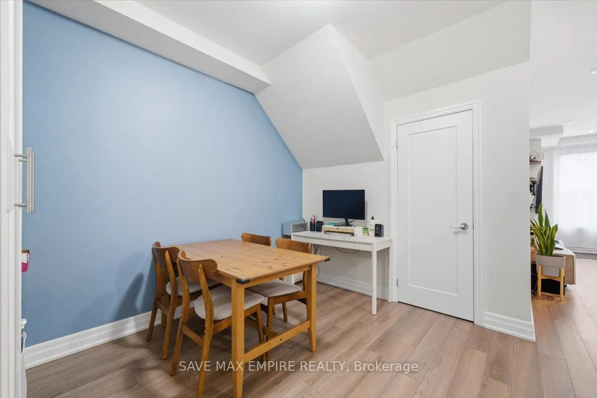652 Cricklewood Drive #227