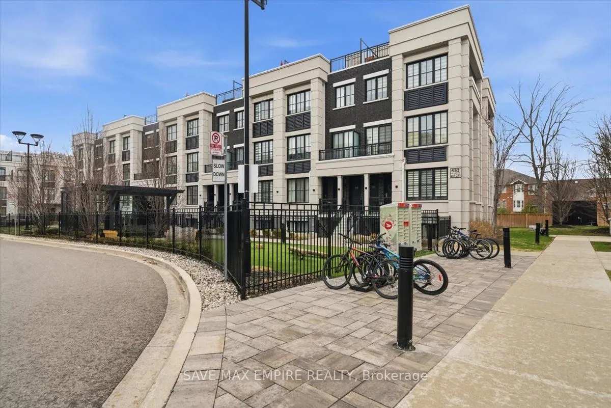 652 Cricklewood Drive #227