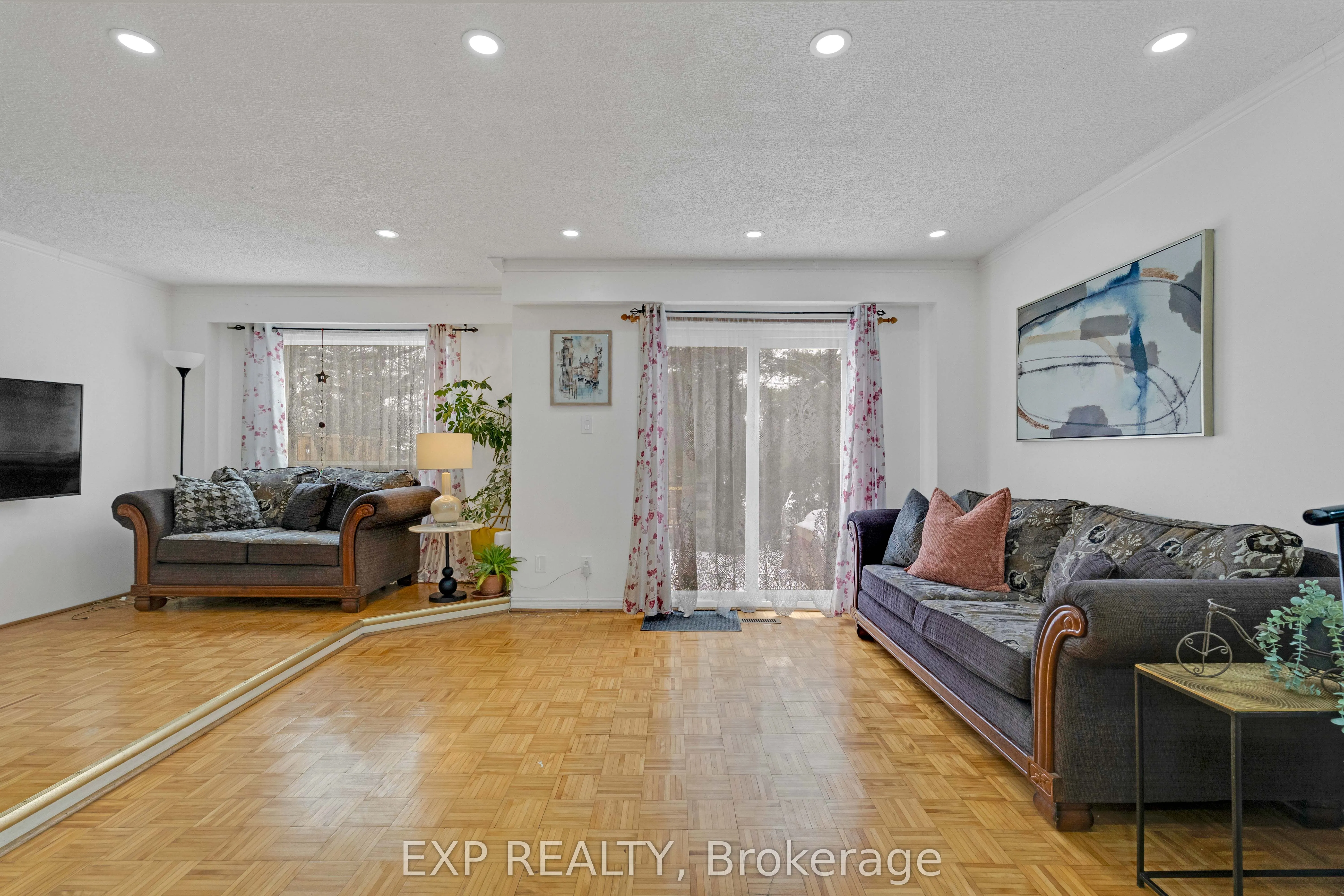 1180 Mississauga Valley Boulevard #4