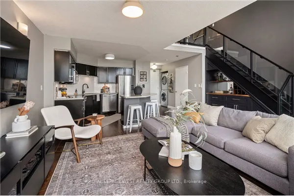 250 Manitoba Street #630