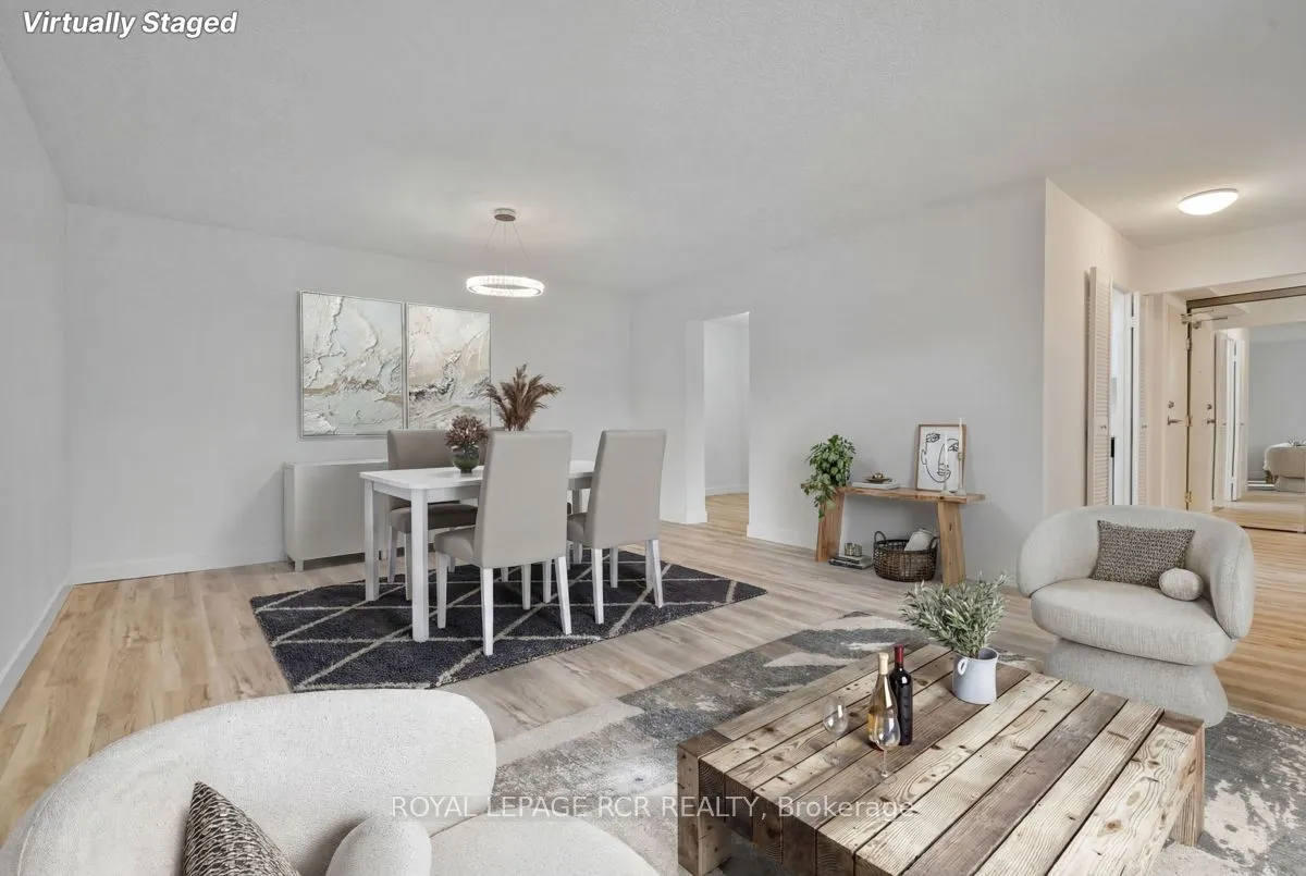 1535 Lakeshore Road E #205