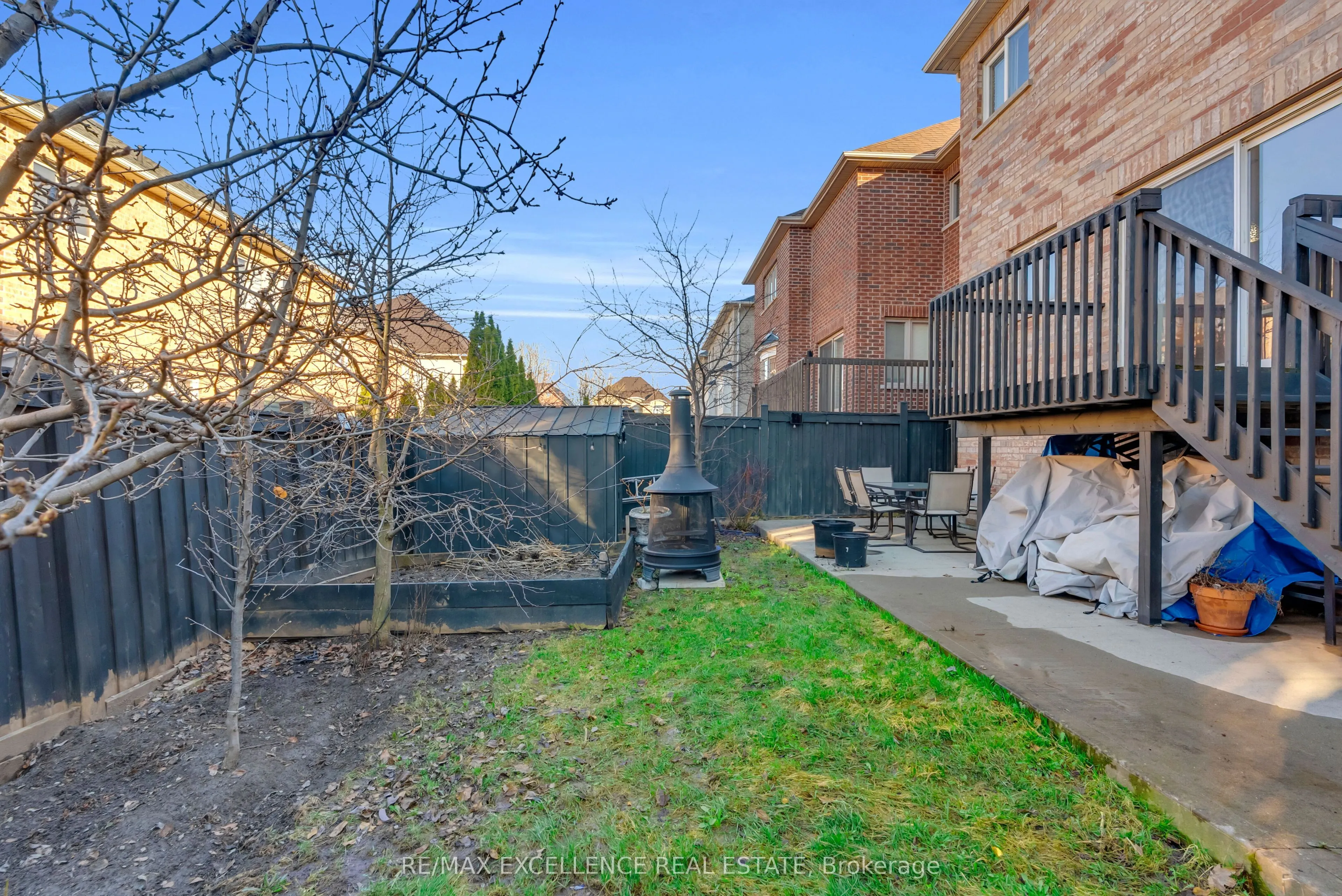 40 Imperial Lakes Drive