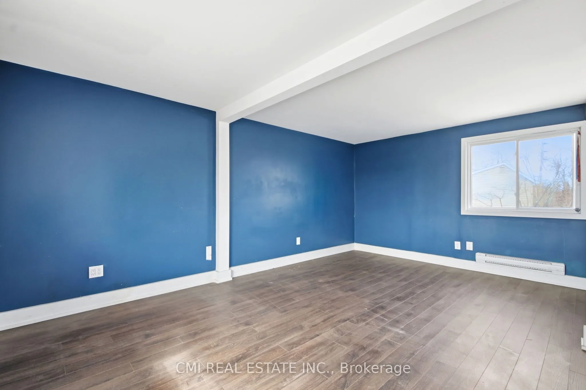 8 Huronia Court