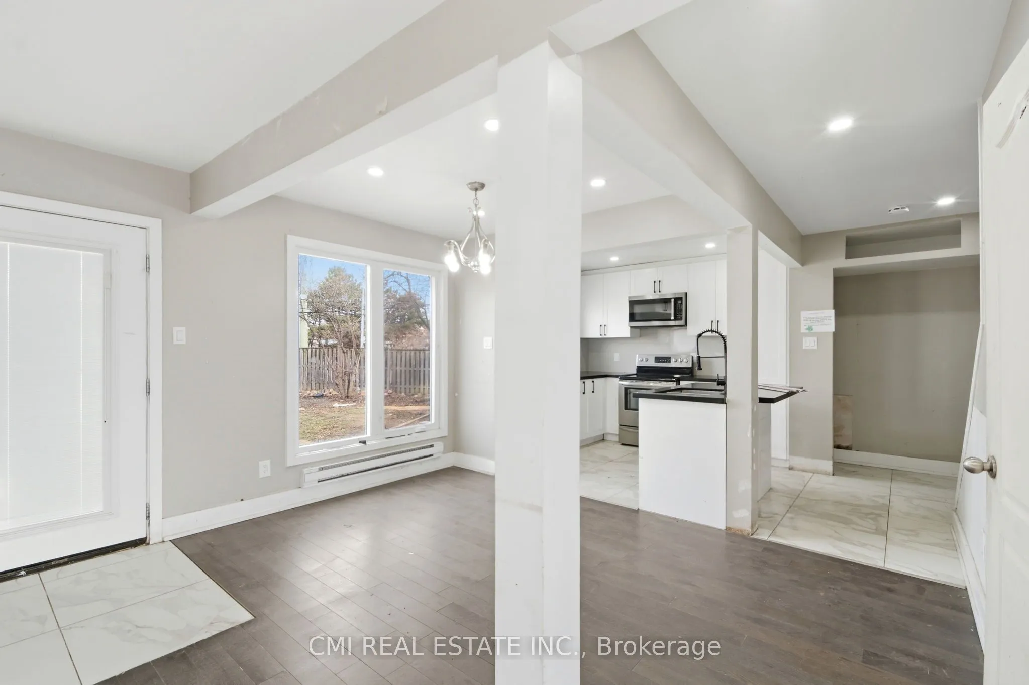 8 Huronia Court