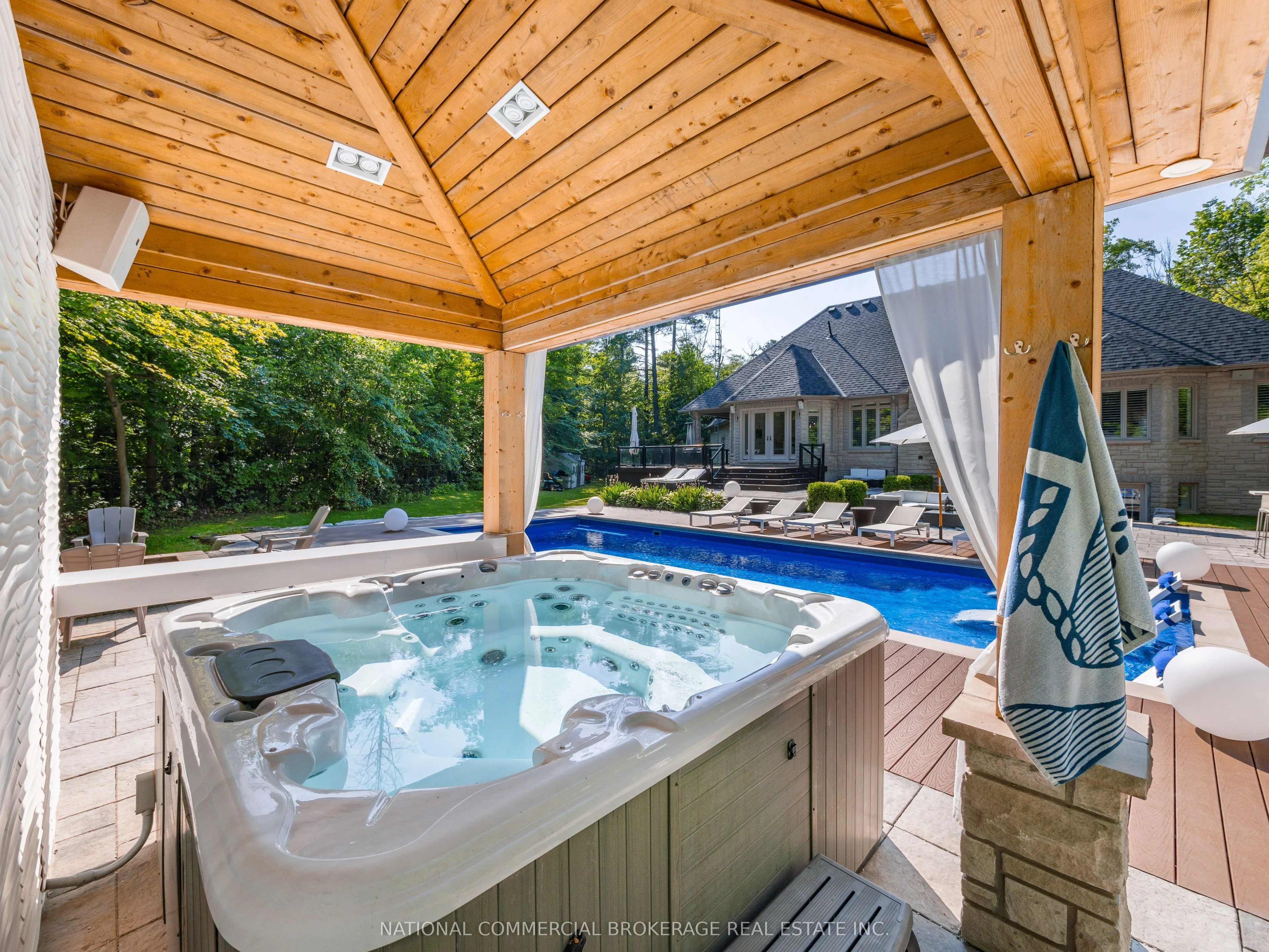 10088 Old Pine Crest Road