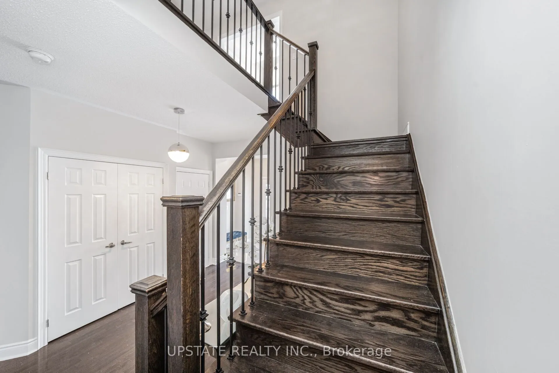 5 Dillon Drive