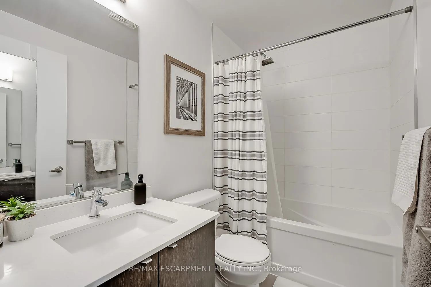 5240 Dundas Street #604
