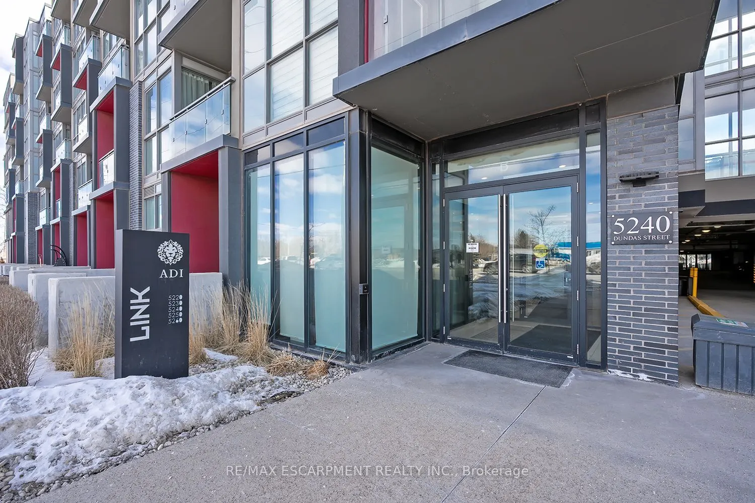 5240 Dundas Street #604