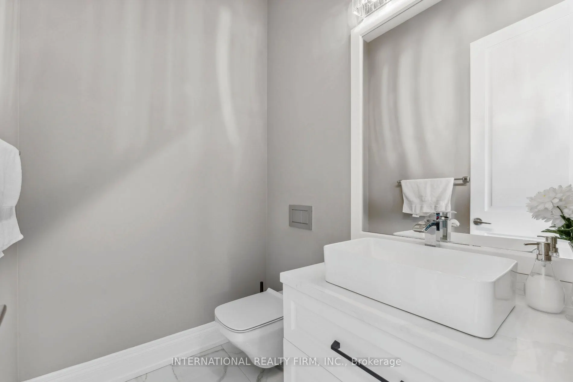19769 Willoughby Road