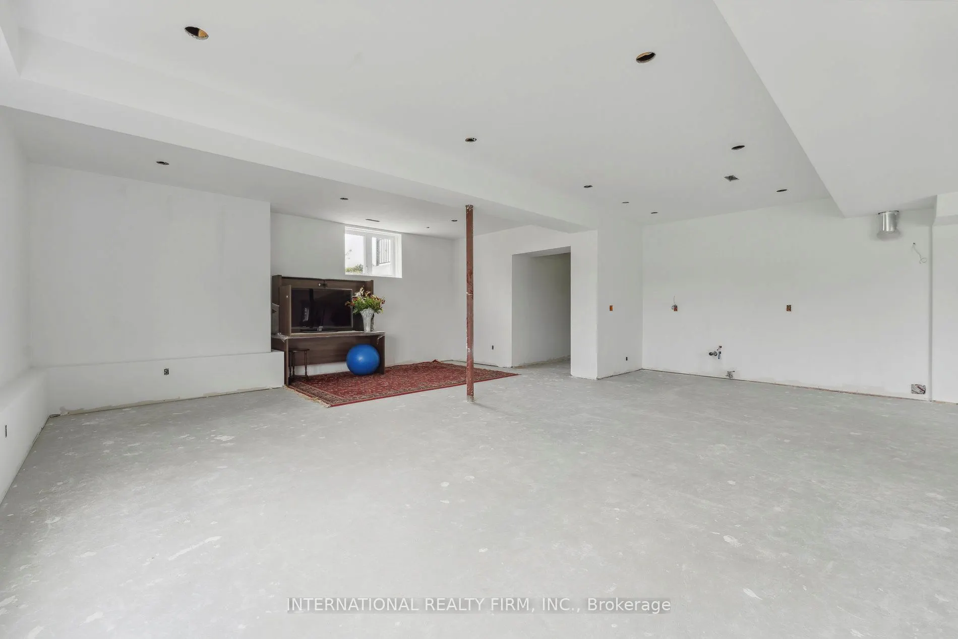 19769 Willoughby Road