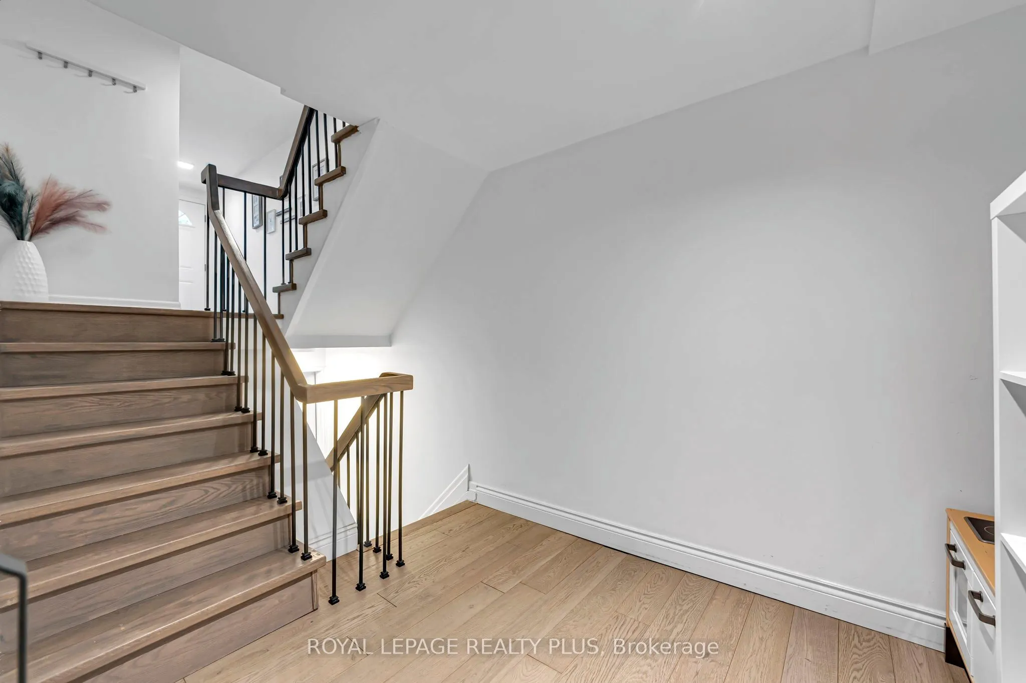 1755 Rathburn Road E #20