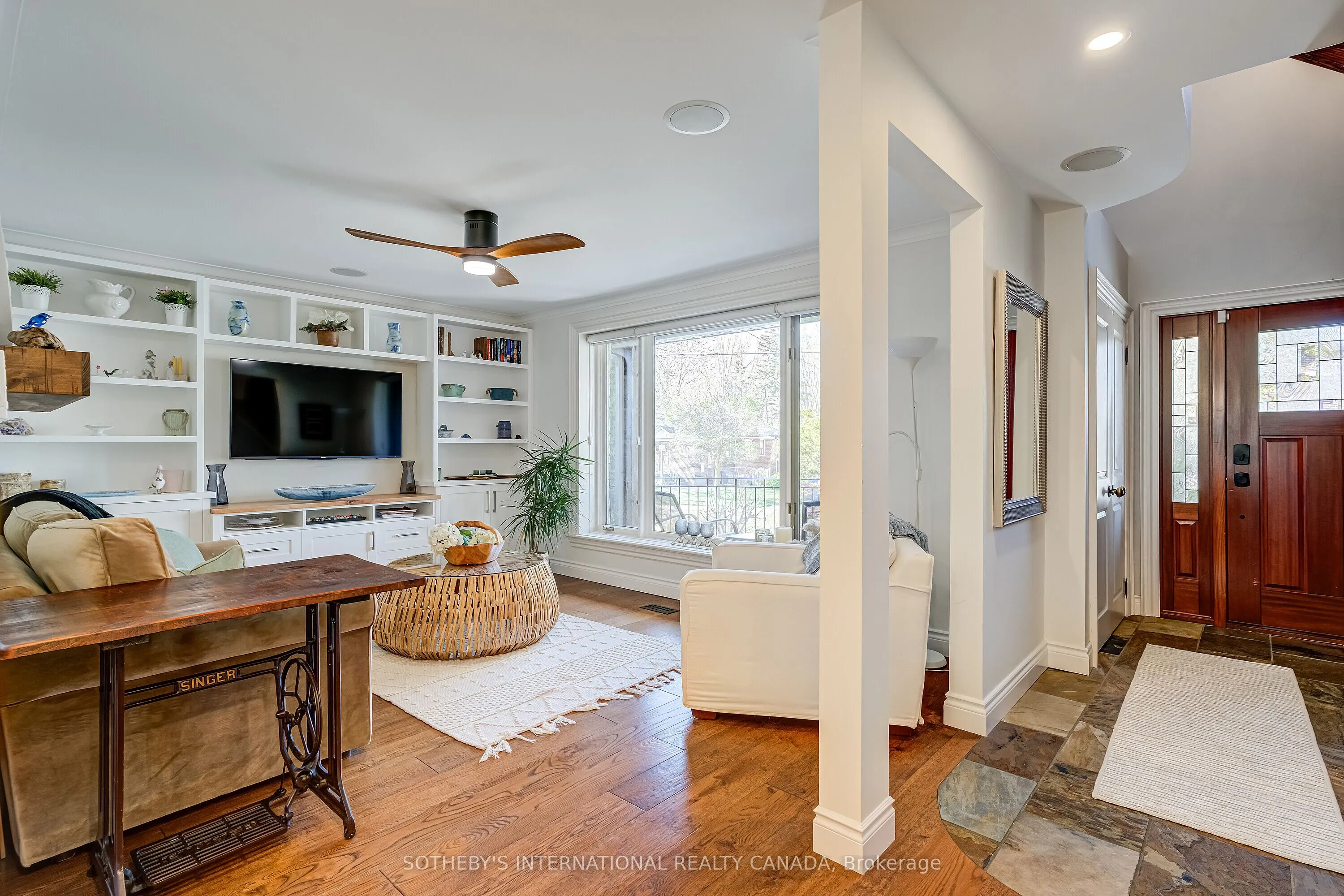 31 Maple Avenue N