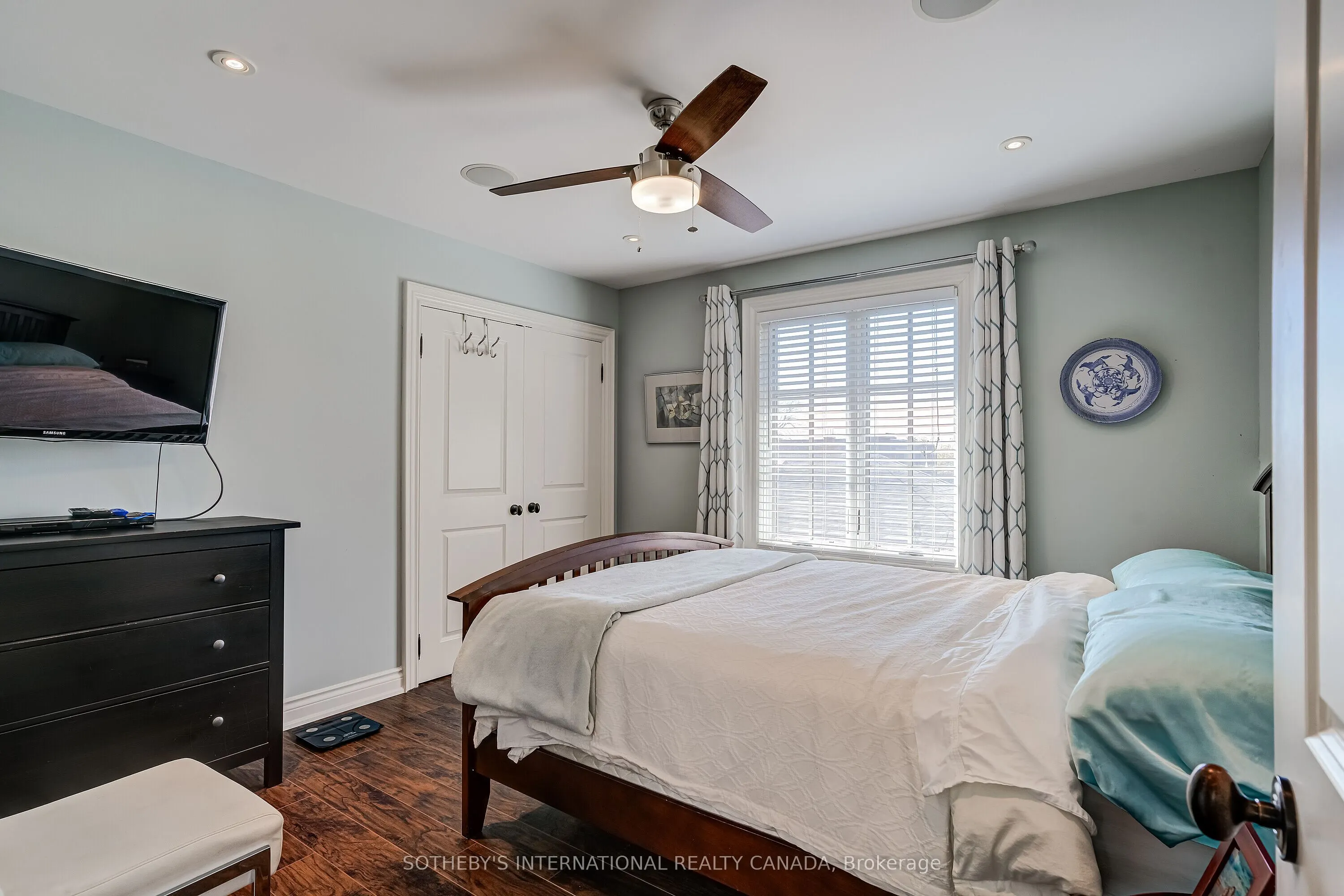 31 Maple Avenue N