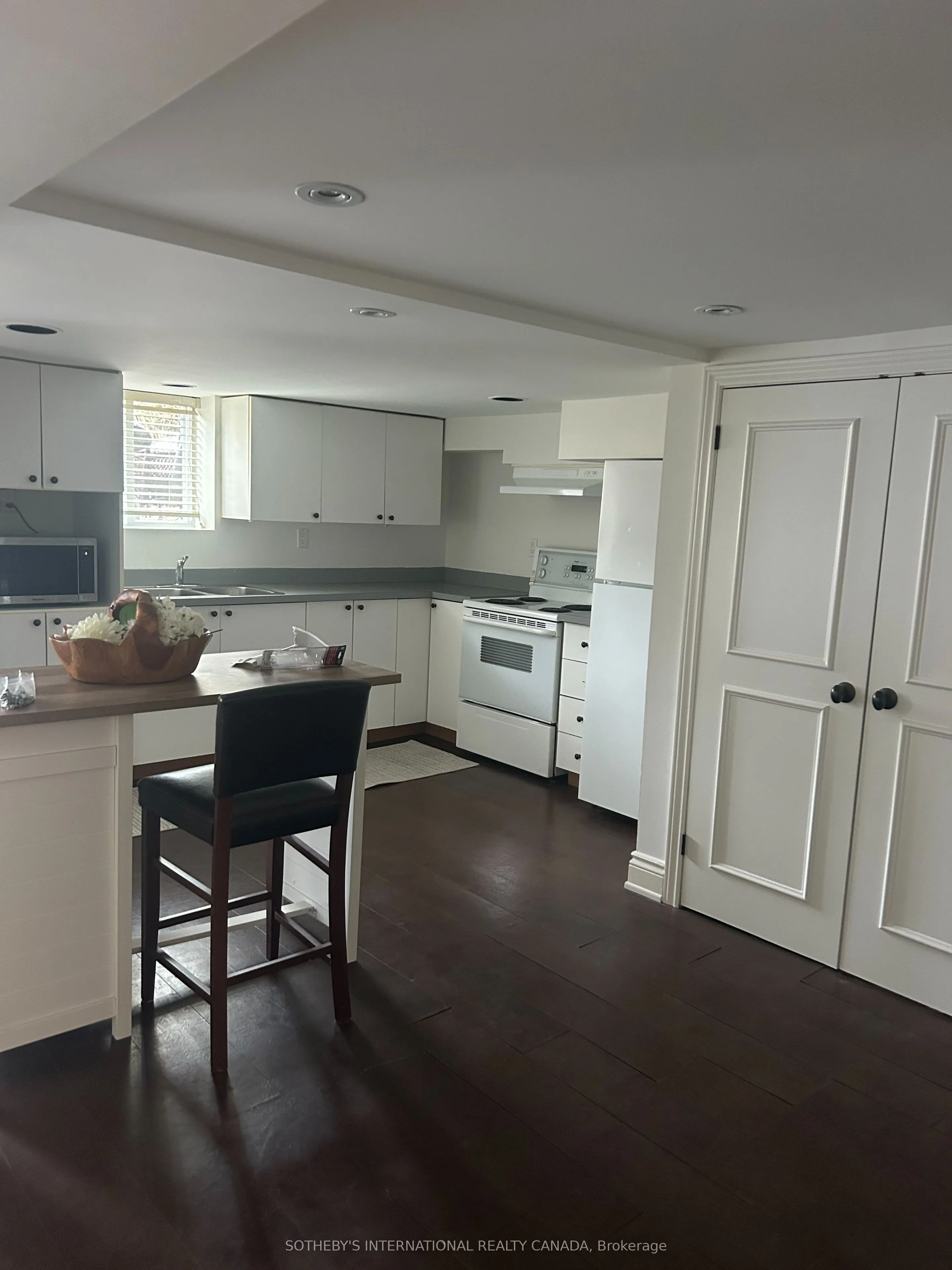 31 Maple Avenue N