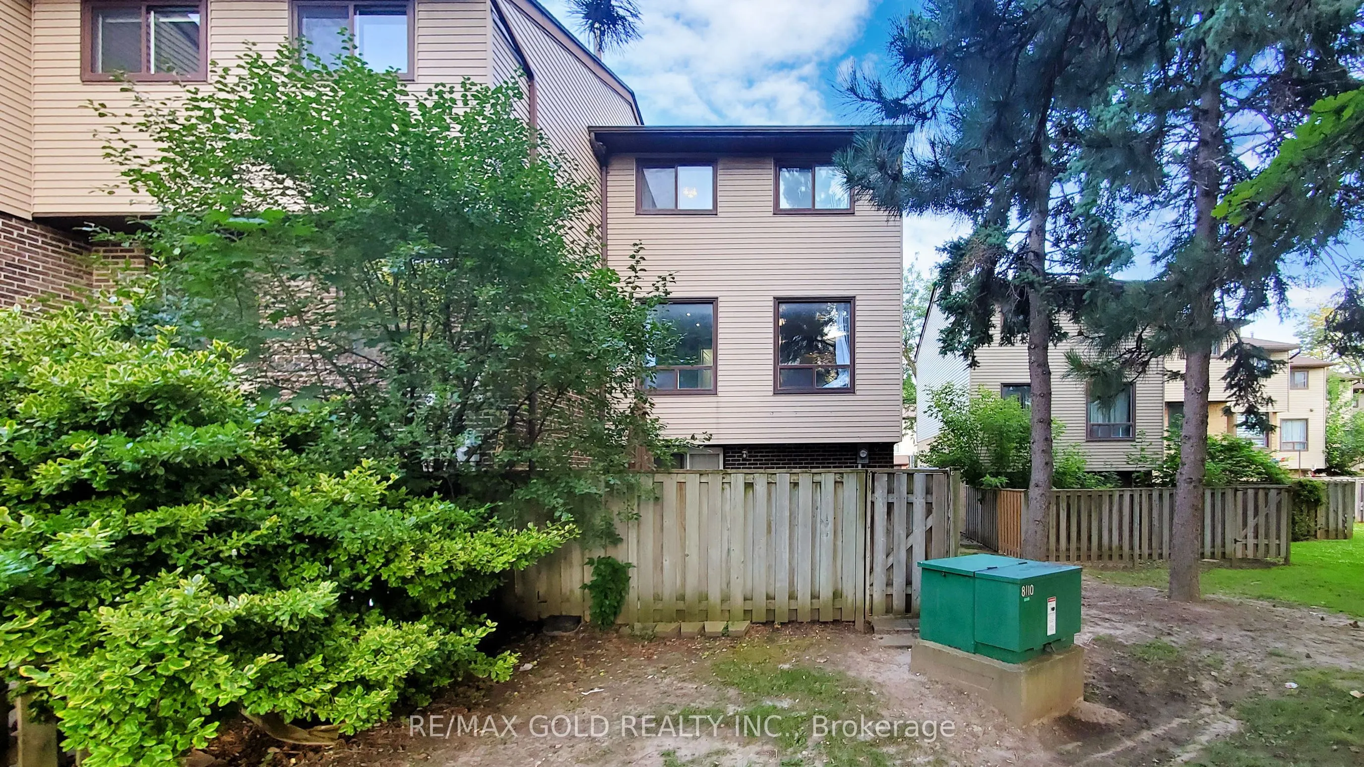 18 Carleton Place #18