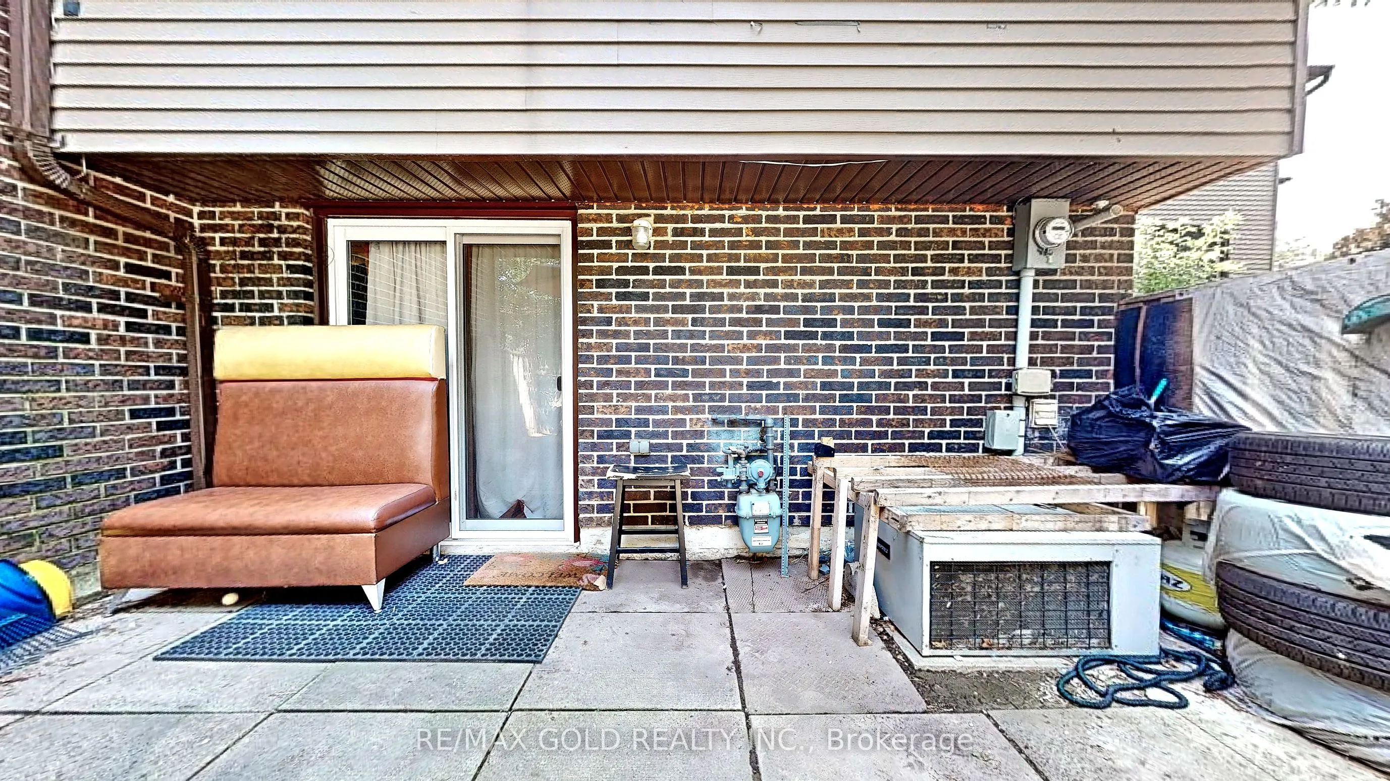 18 Carleton Place #18