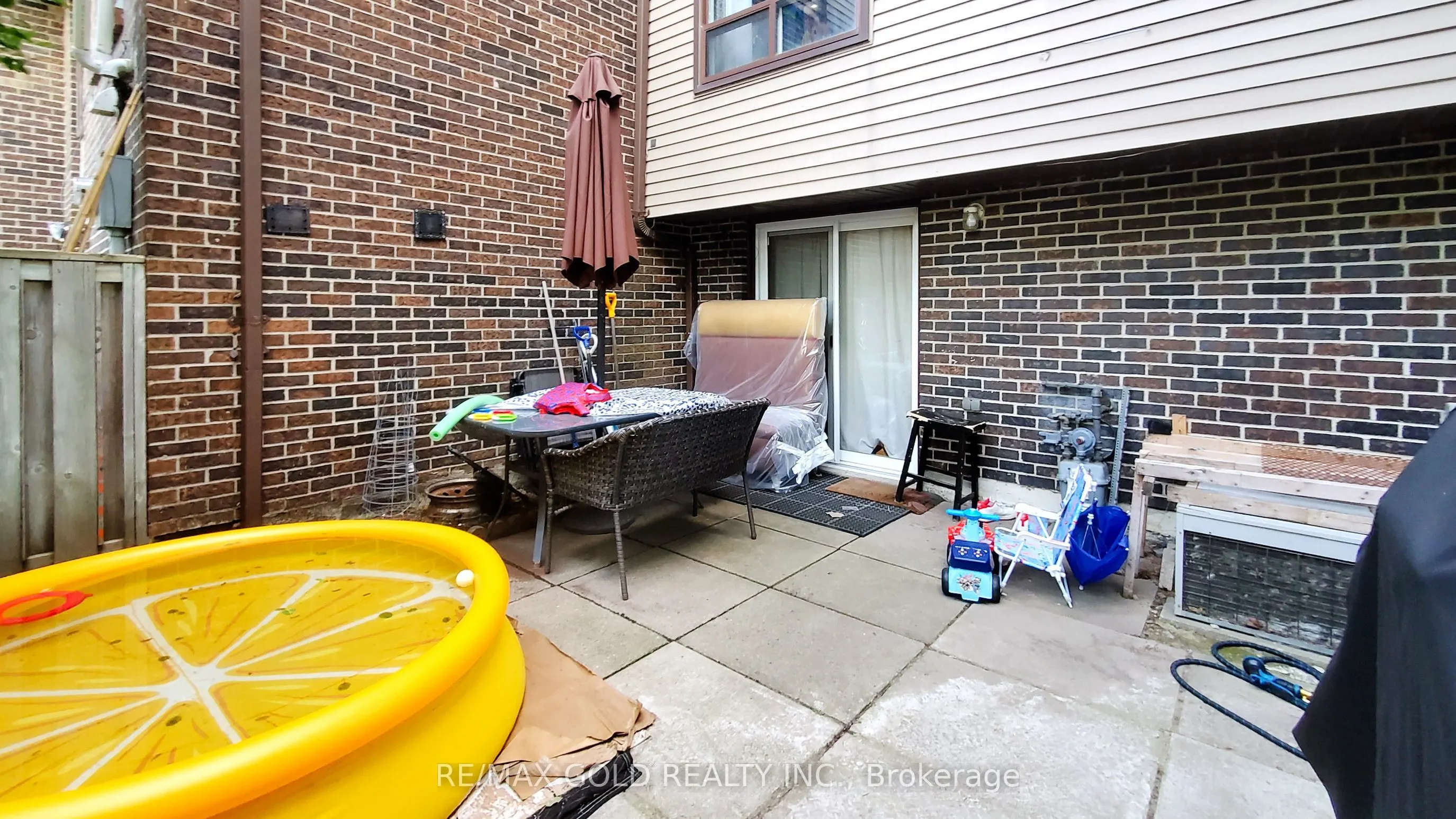 18 Carleton Place #18