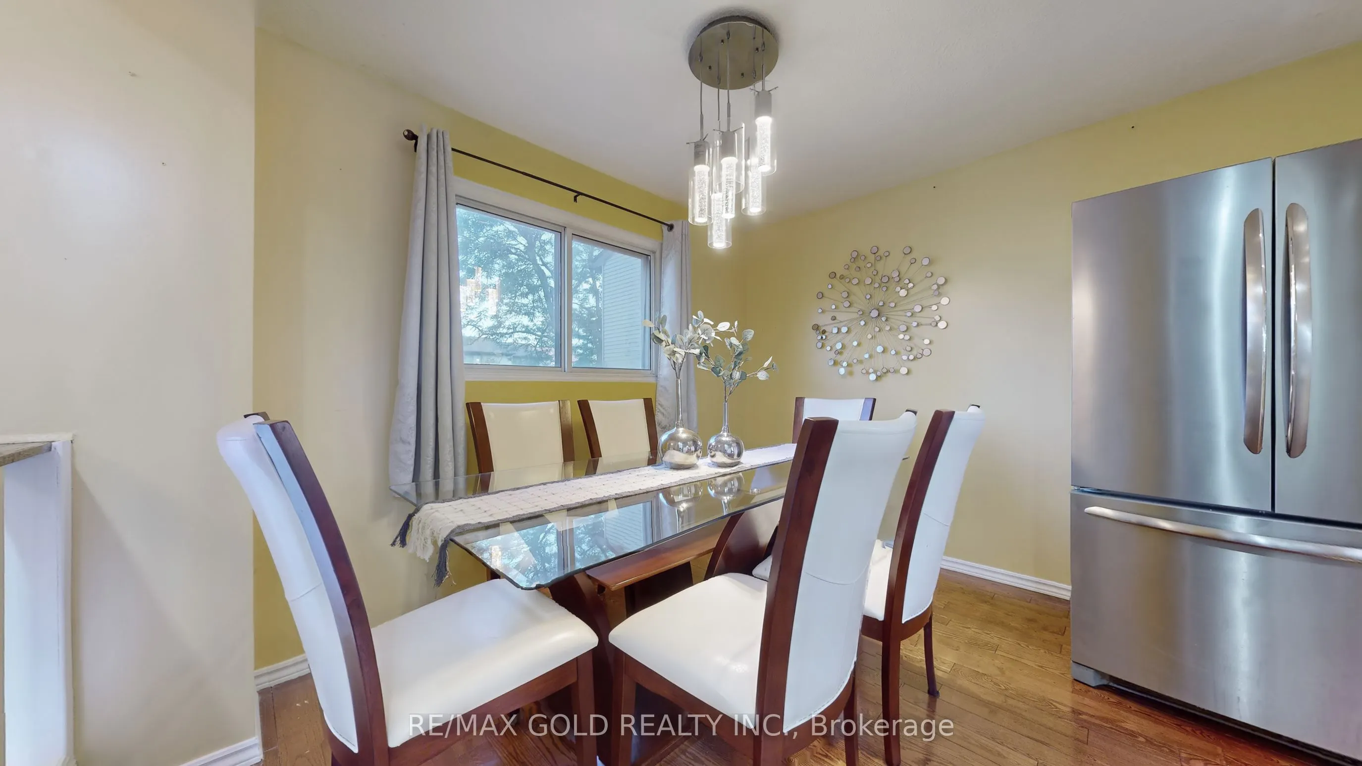 18 Carleton Place #18