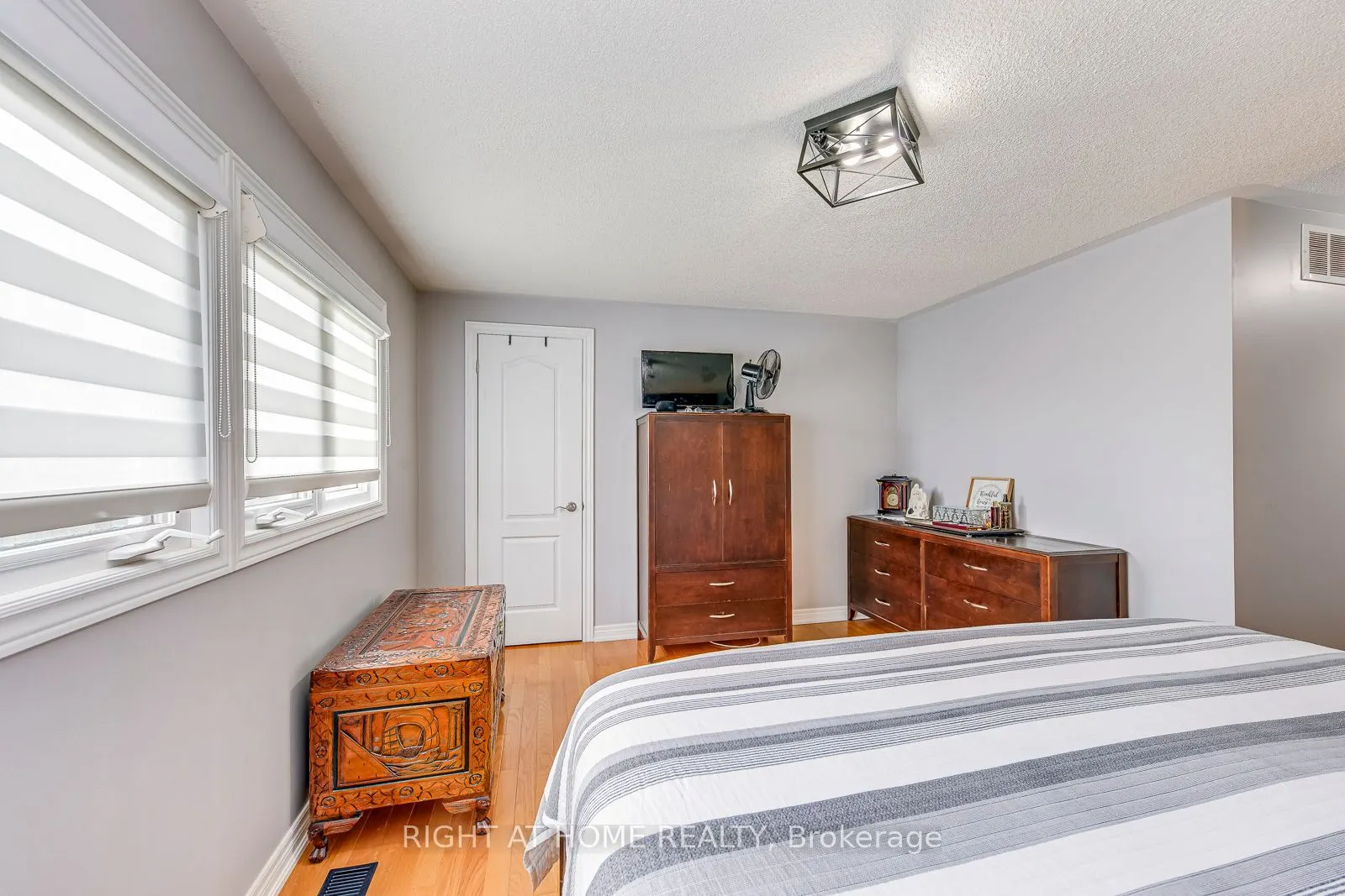 4164 Forest Fire Crescent