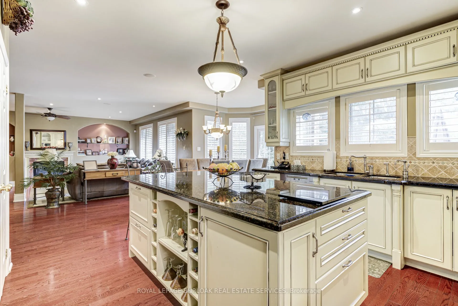 4278 Clubview Drive