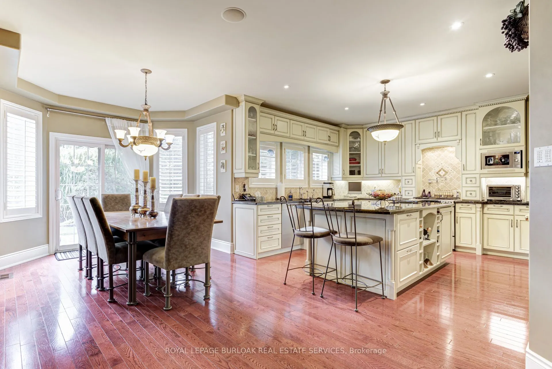 4278 Clubview Drive