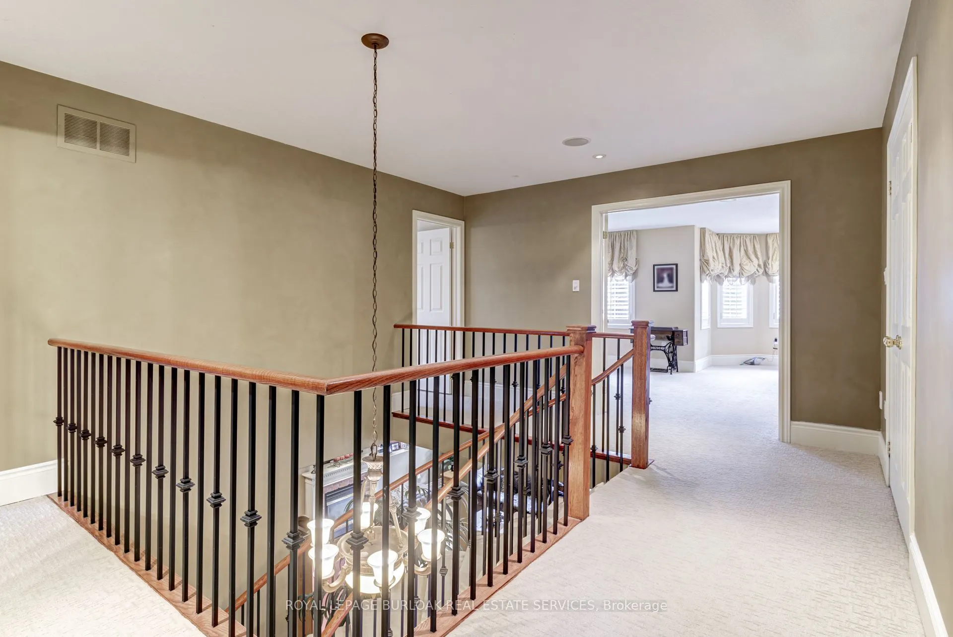 4278 Clubview Drive