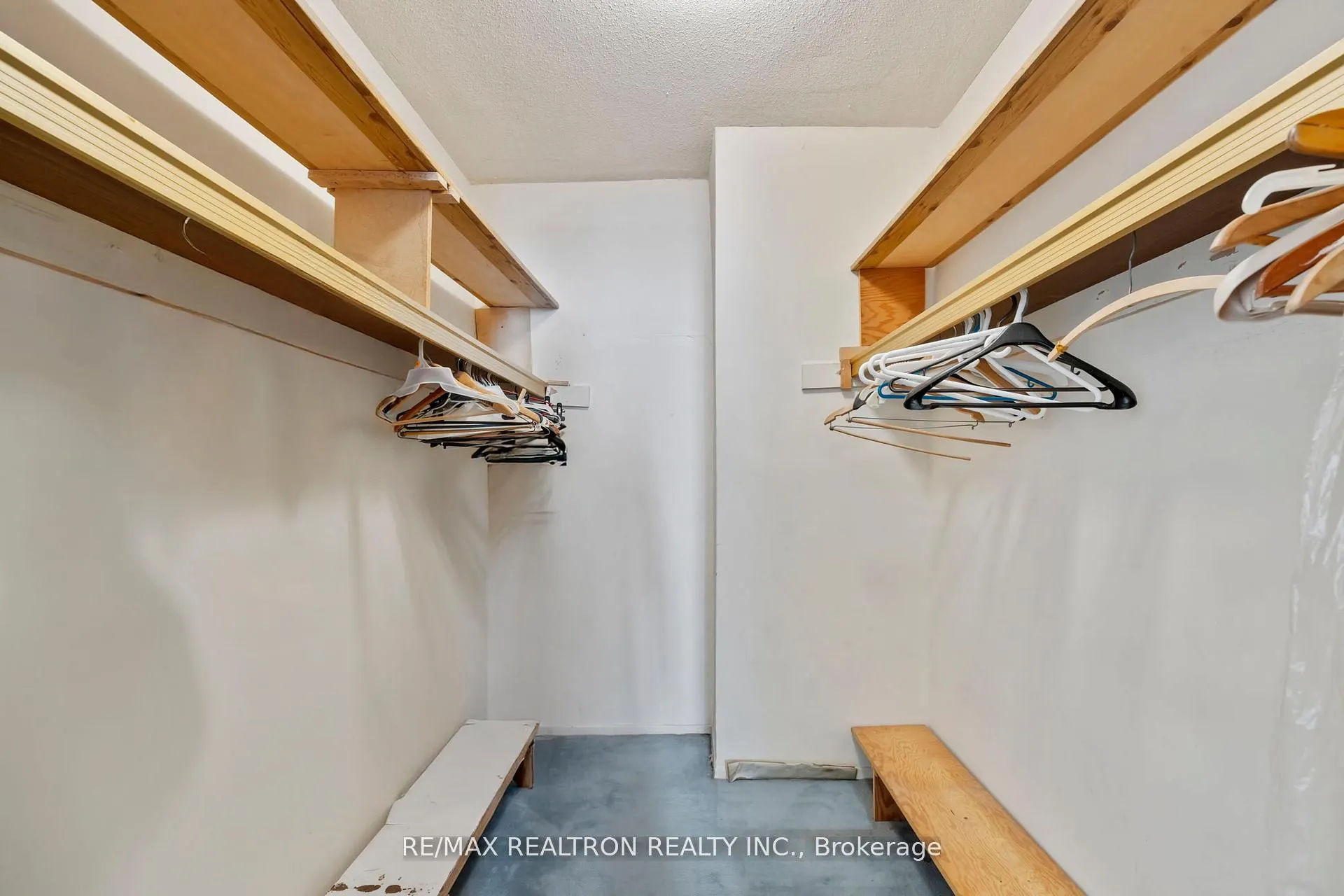 155 Marlee Avenue #909