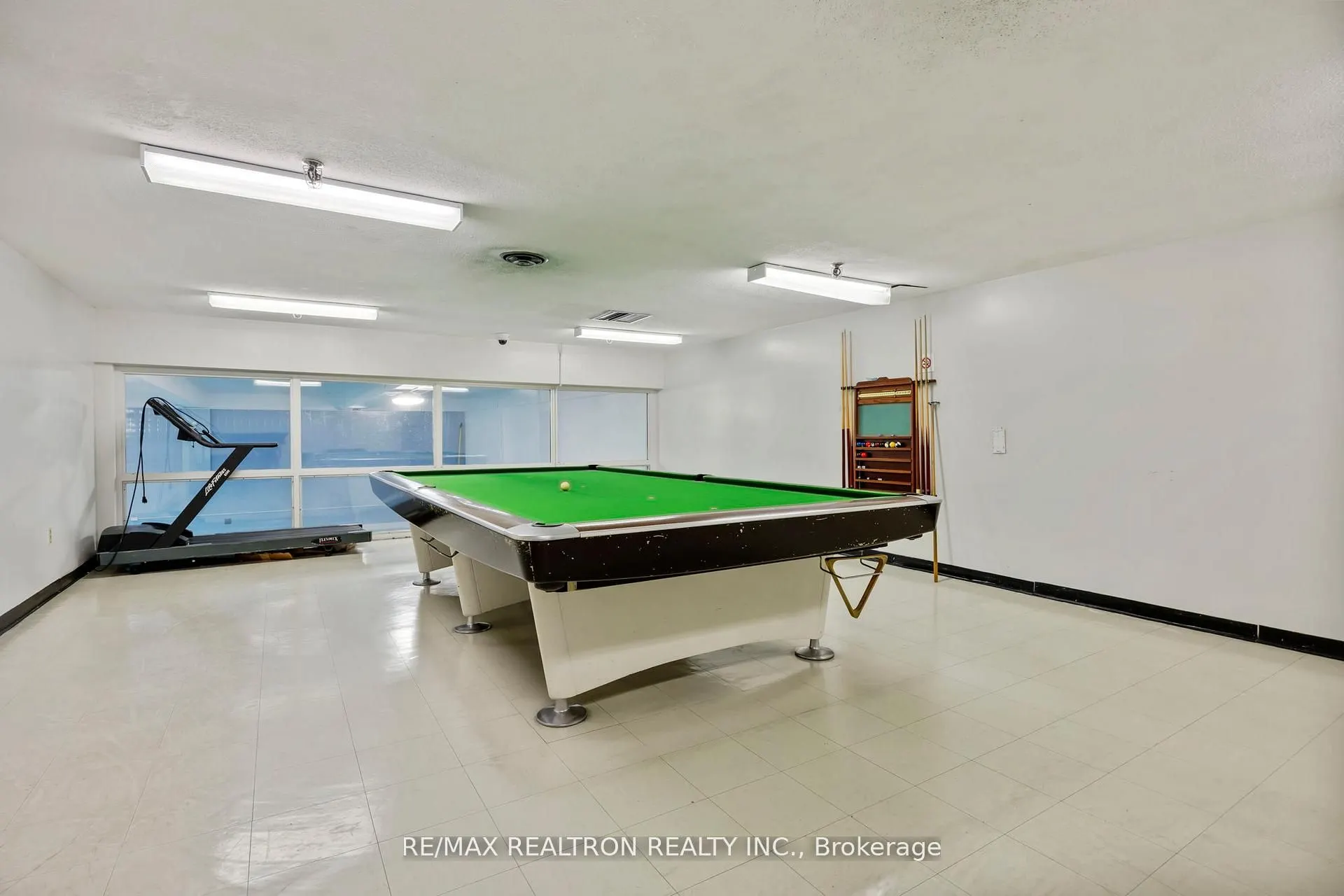 155 Marlee Avenue #909