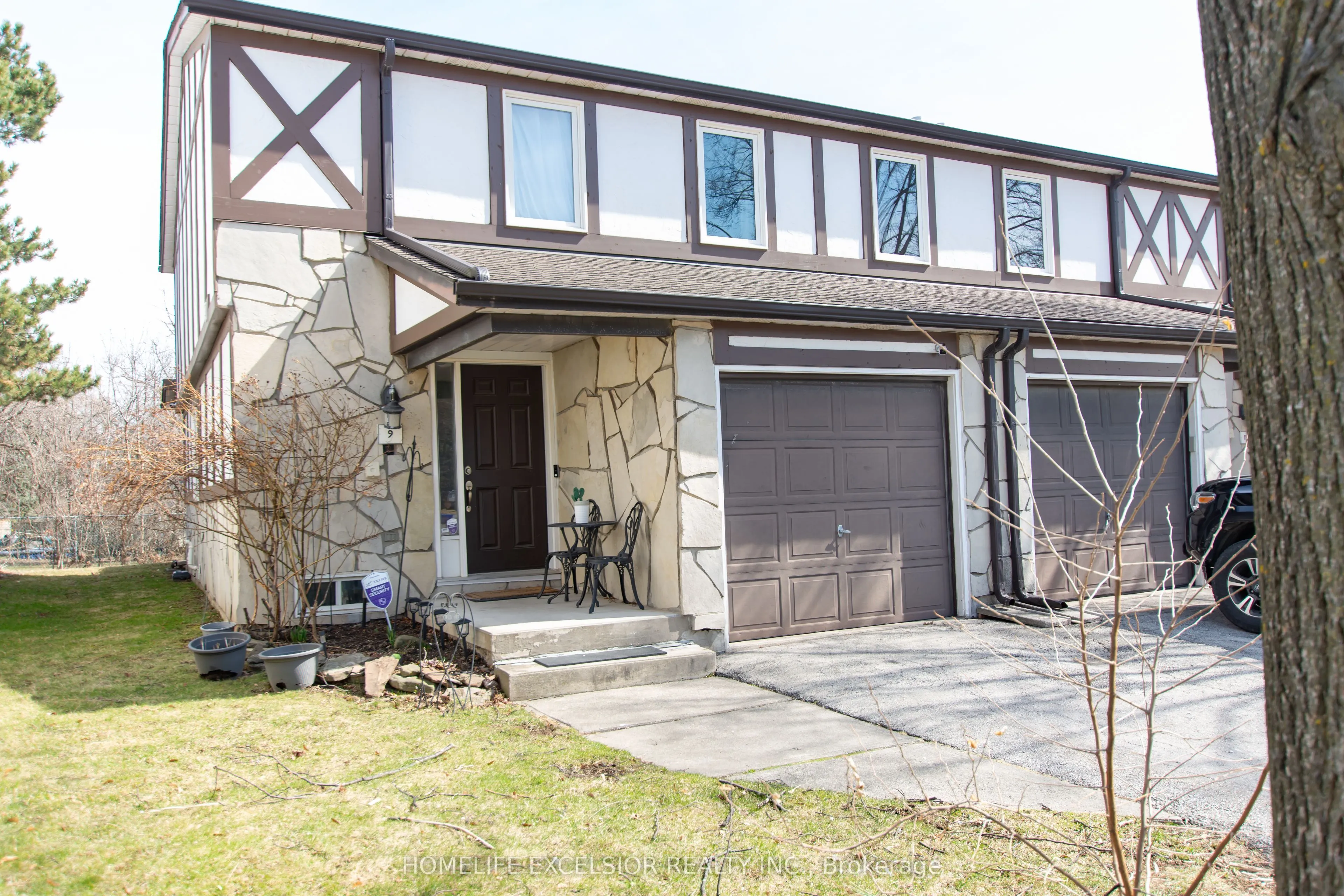 2200 Glenwood School Drive #9