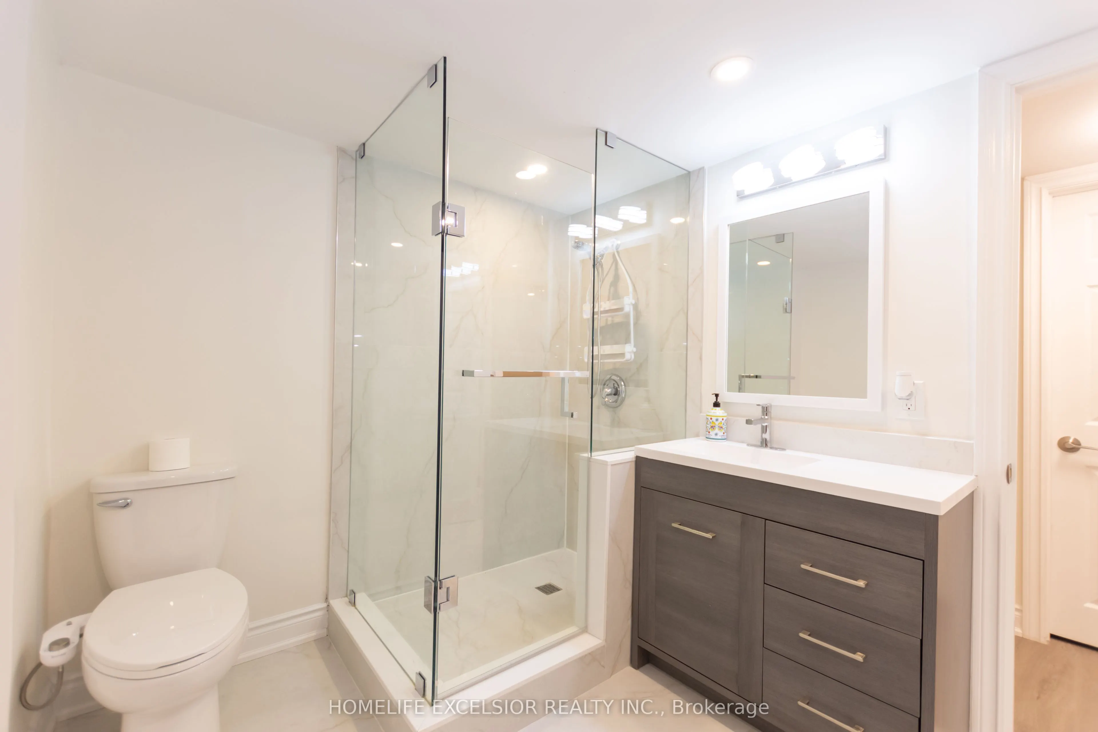 2200 Glenwood School Drive #9