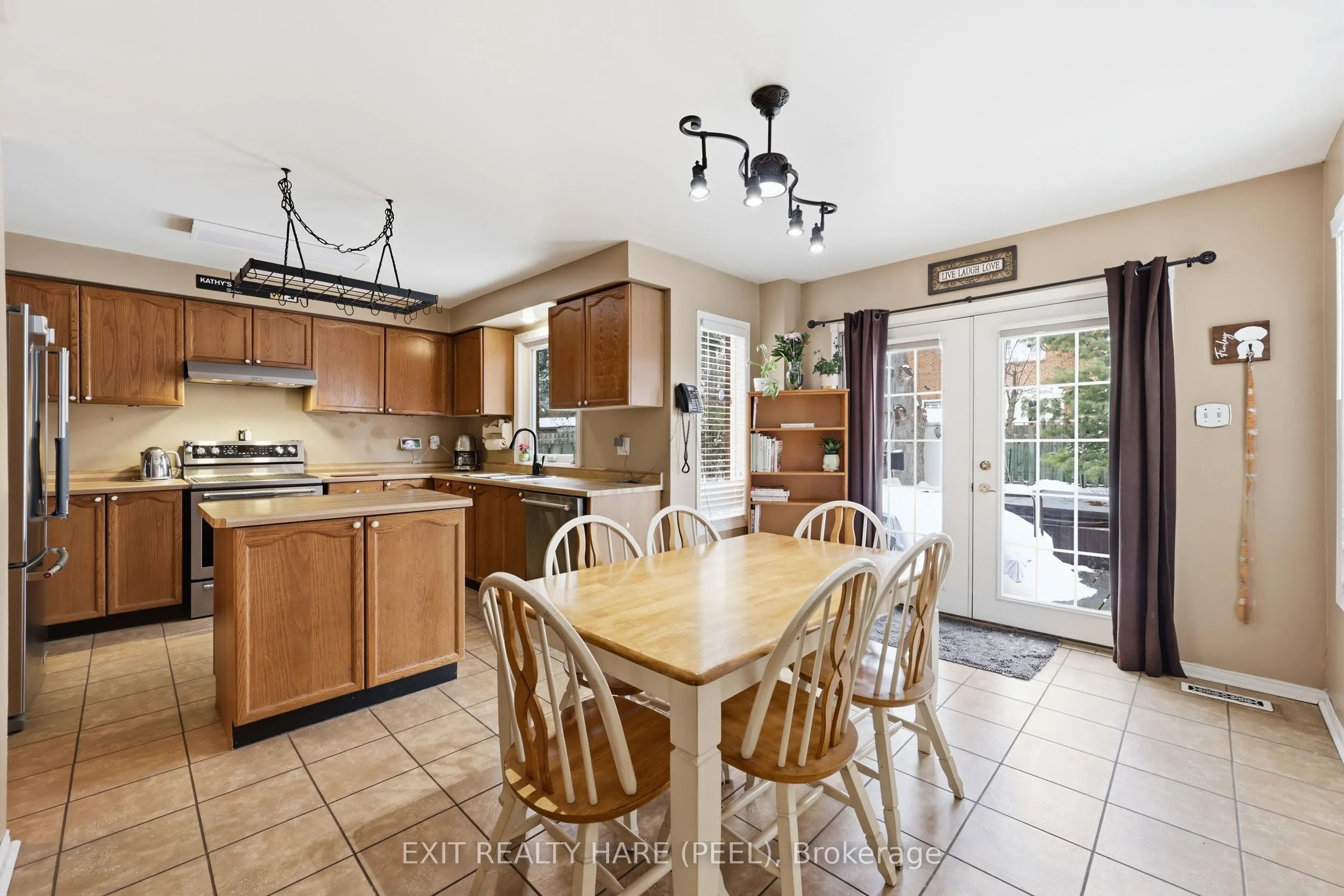 77 Lord Simcoe Drive