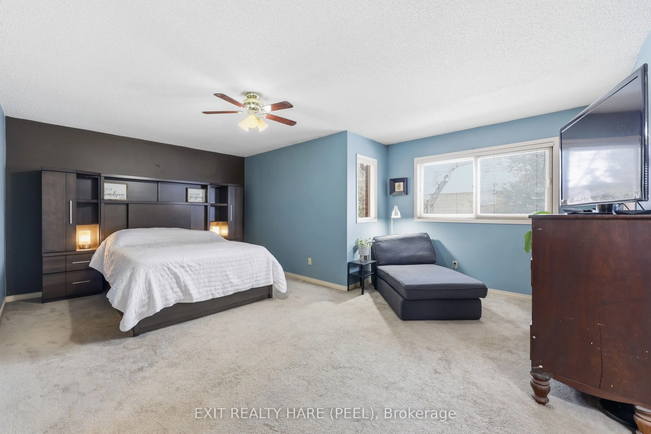 77 Lord Simcoe Drive