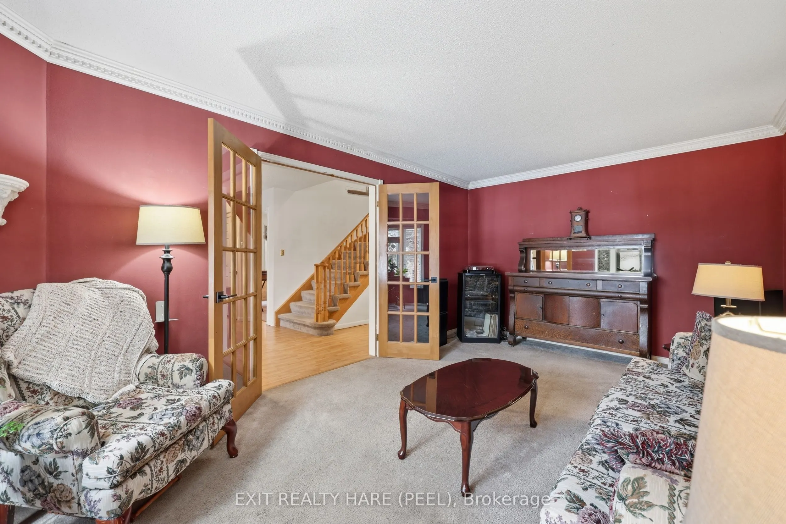 77 Lord Simcoe Drive