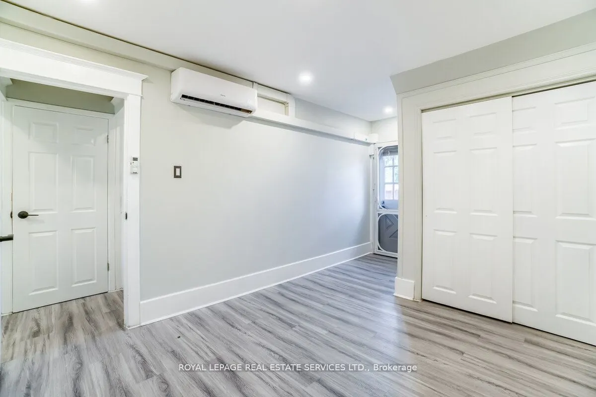 31 Tyndall Avenue