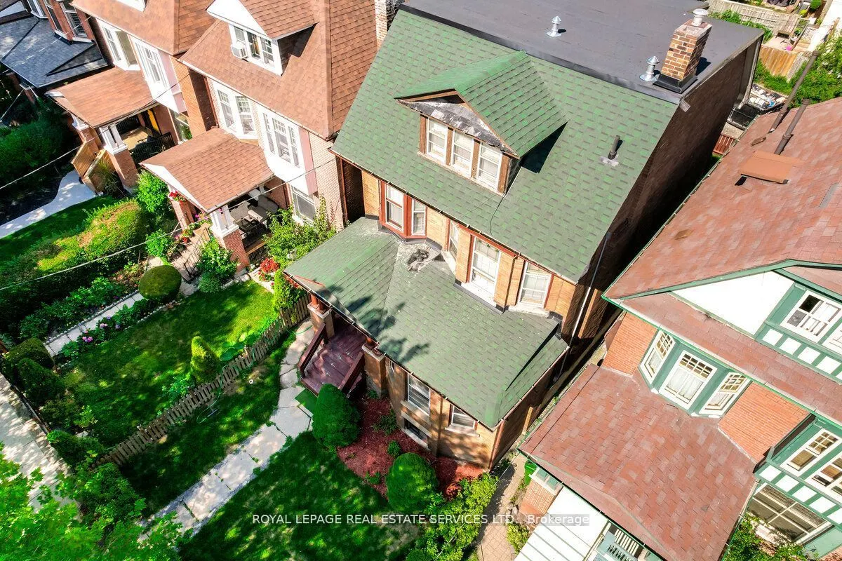 31 Tyndall Avenue