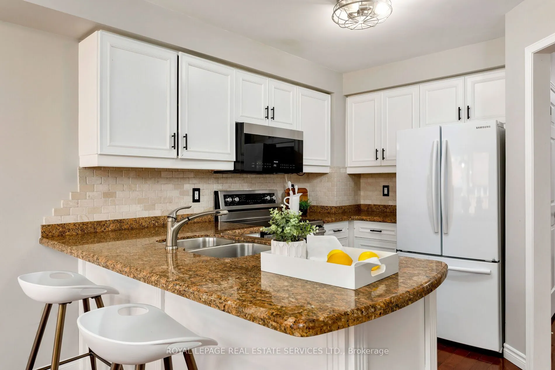2006 Glenada Crescent #7