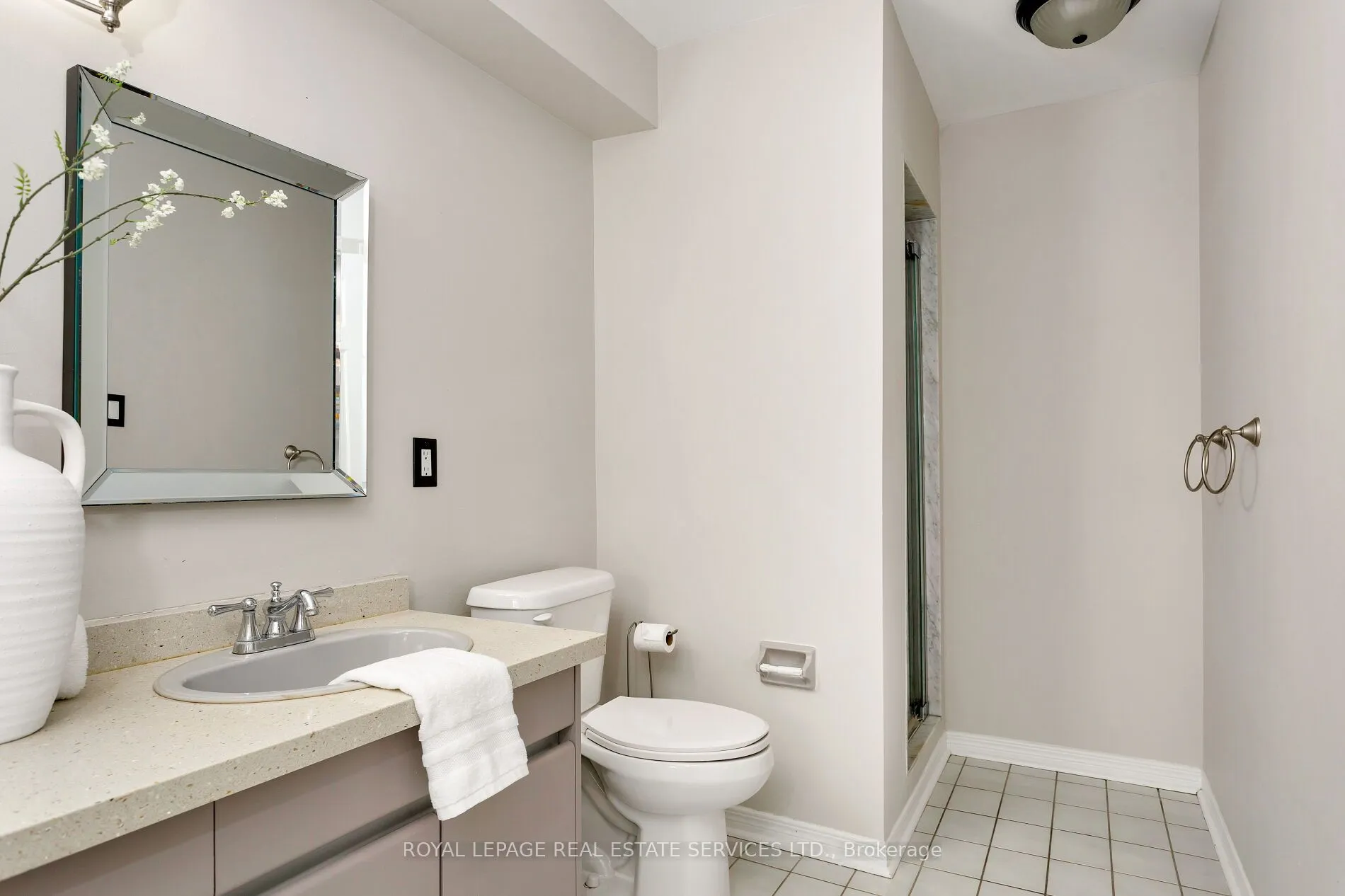 2006 Glenada Crescent #7