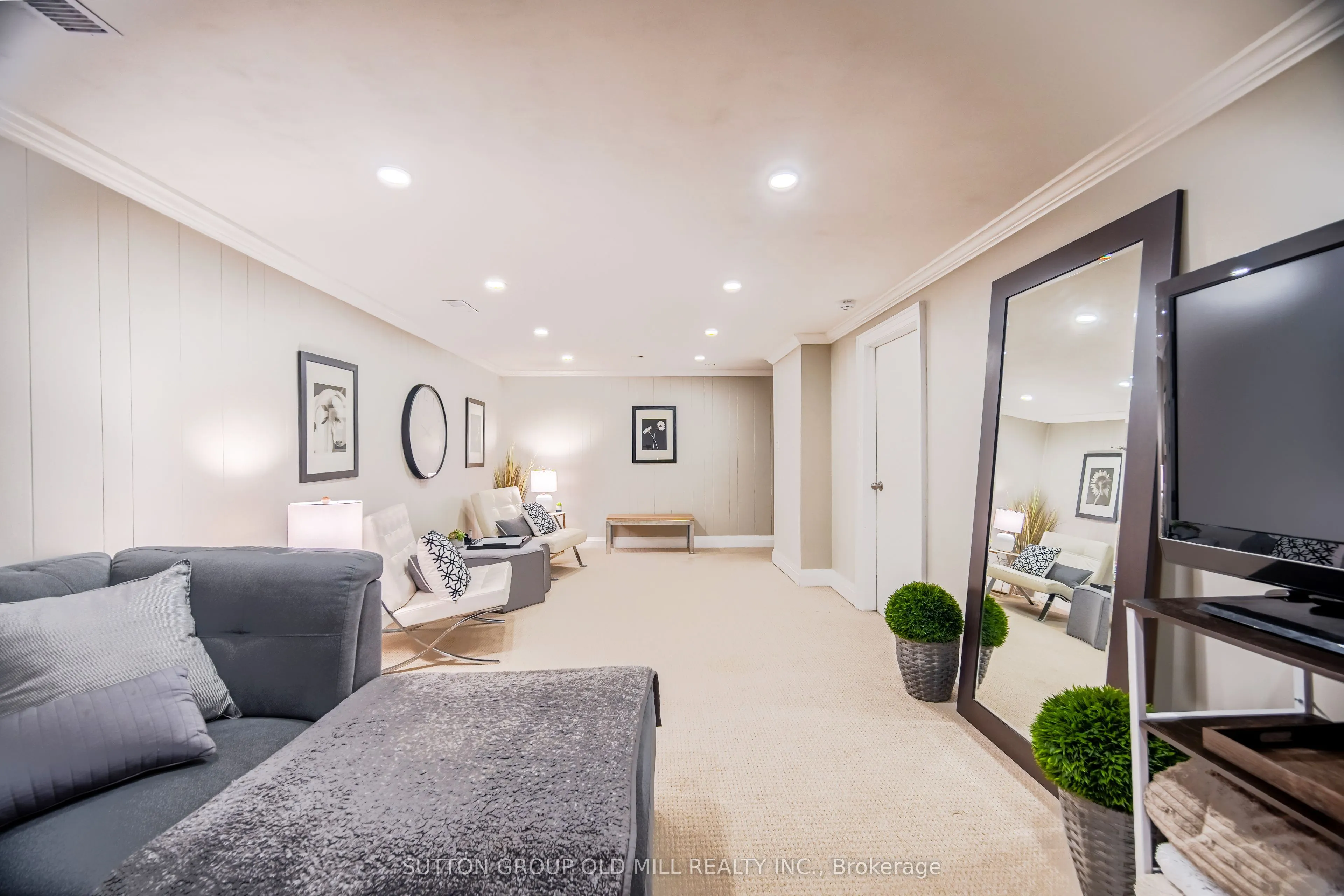 685 Francis Road #1
