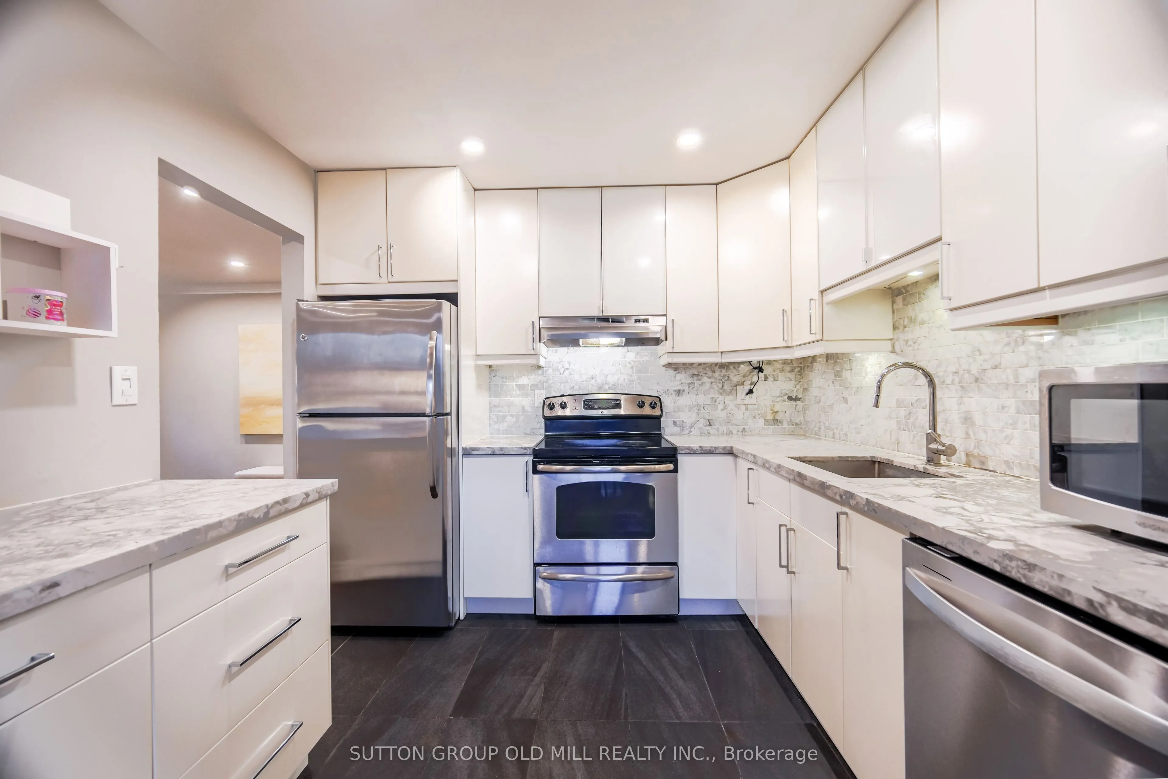 685 Francis Road #1