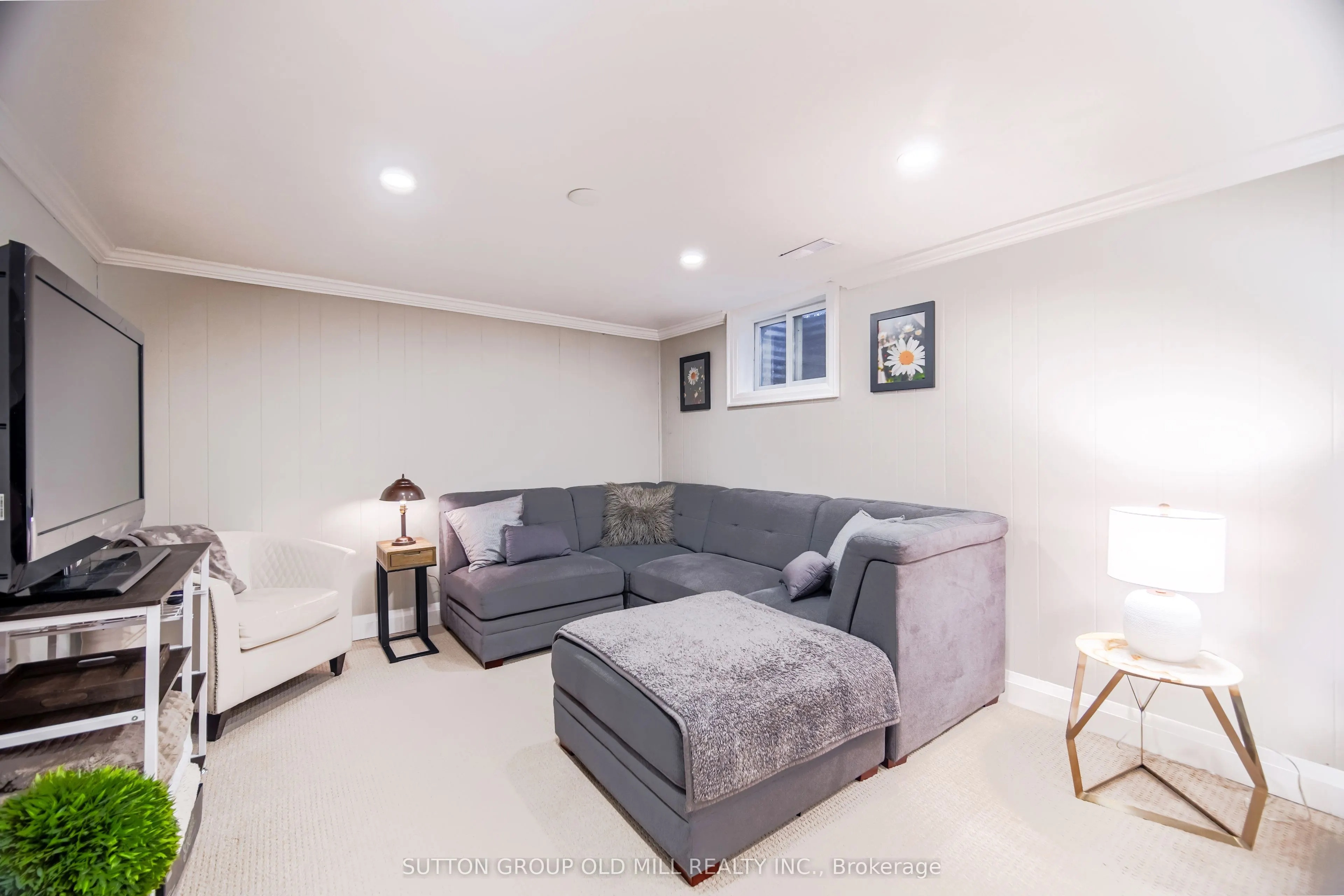 685 Francis Road #1