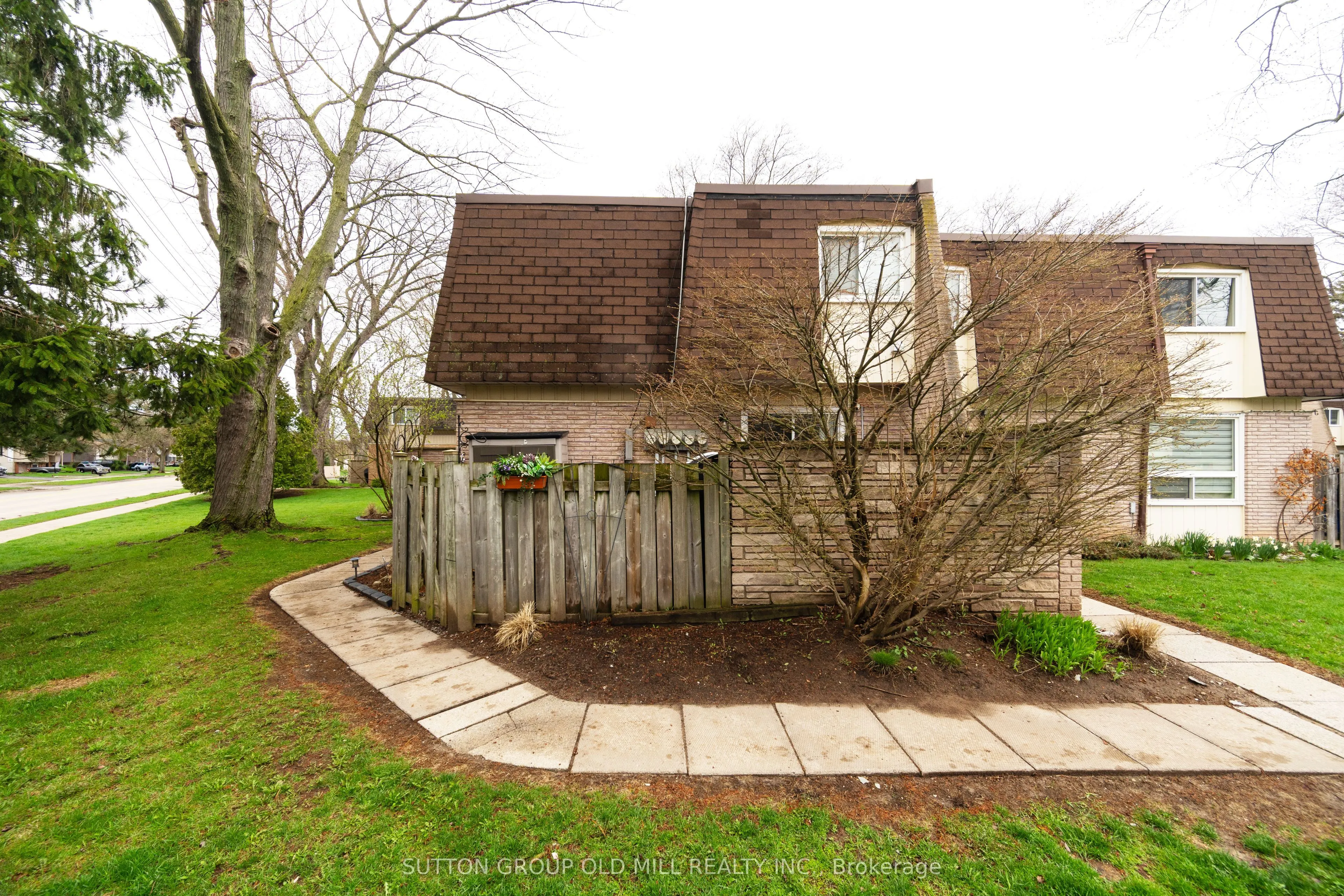 685 Francis Road #1