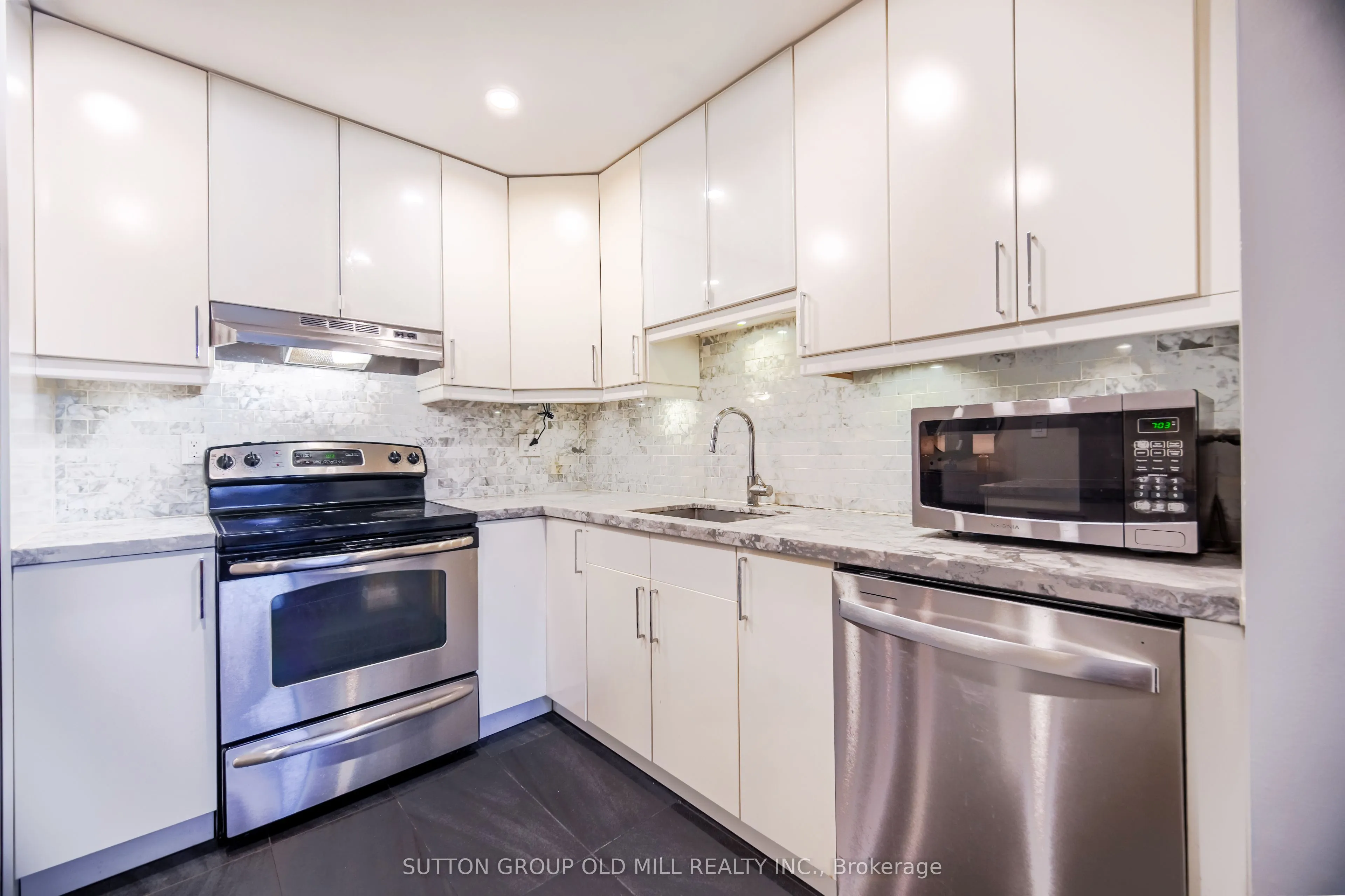 685 Francis Road #1