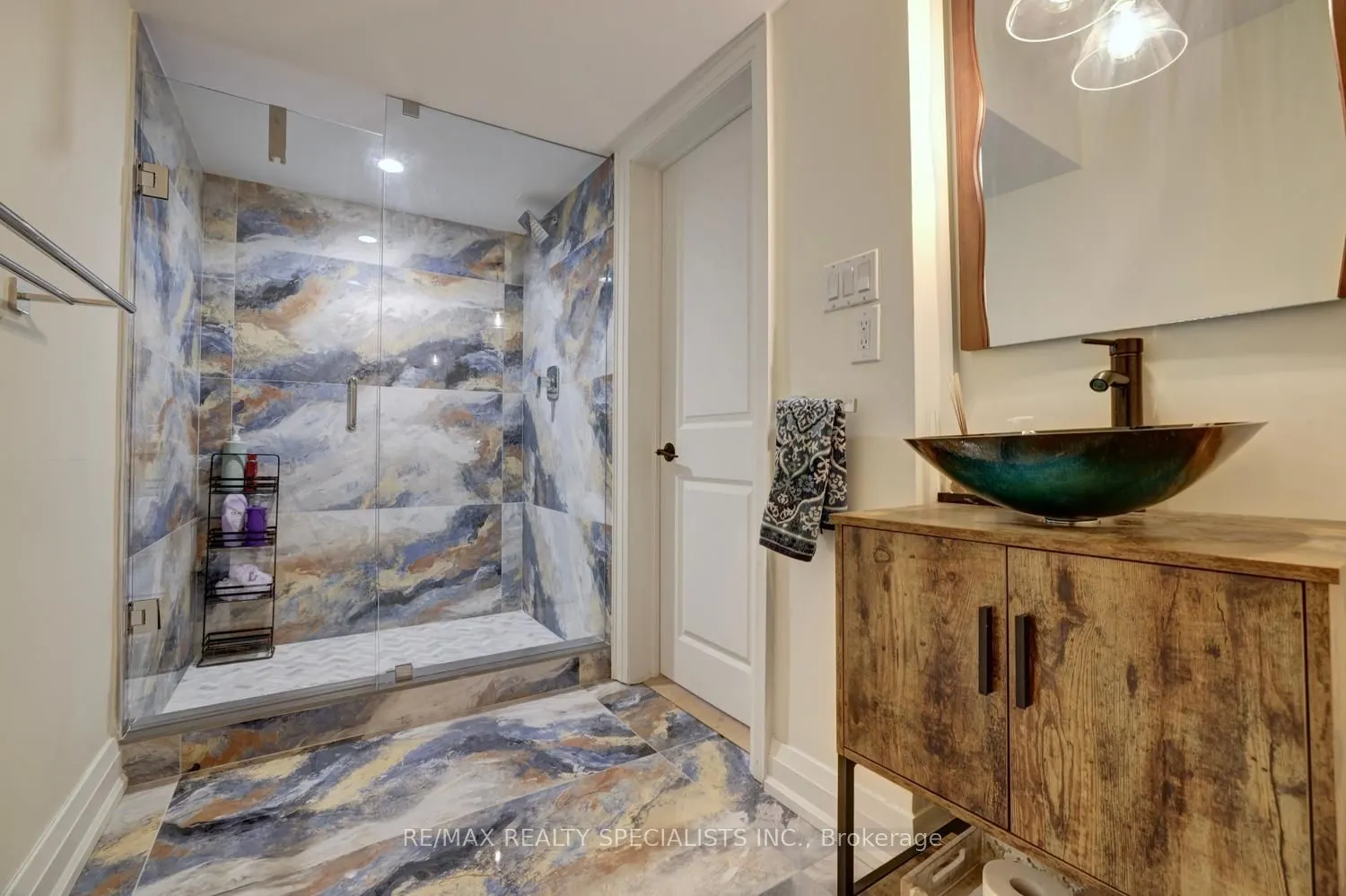 1301 Gatehouse Drive