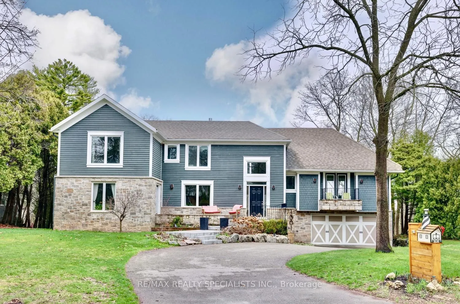 1301 Gatehouse Drive