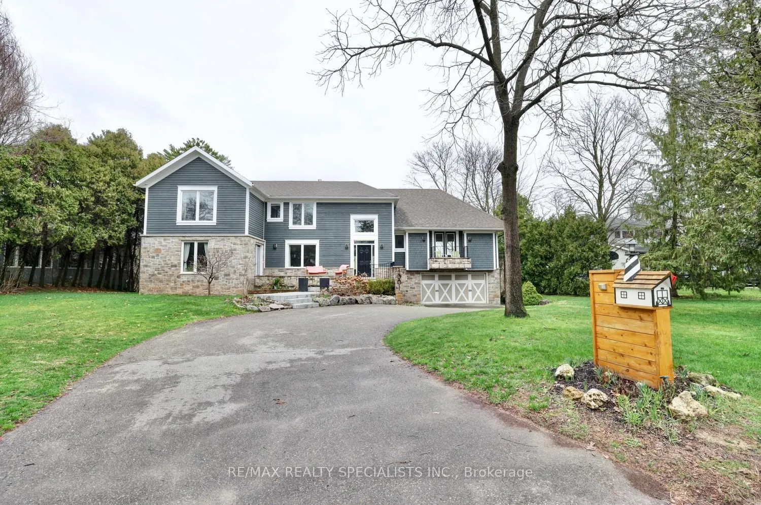 1301 Gatehouse Drive