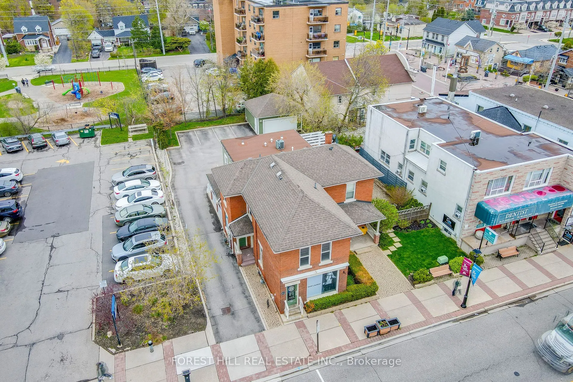 201 Queen Street S