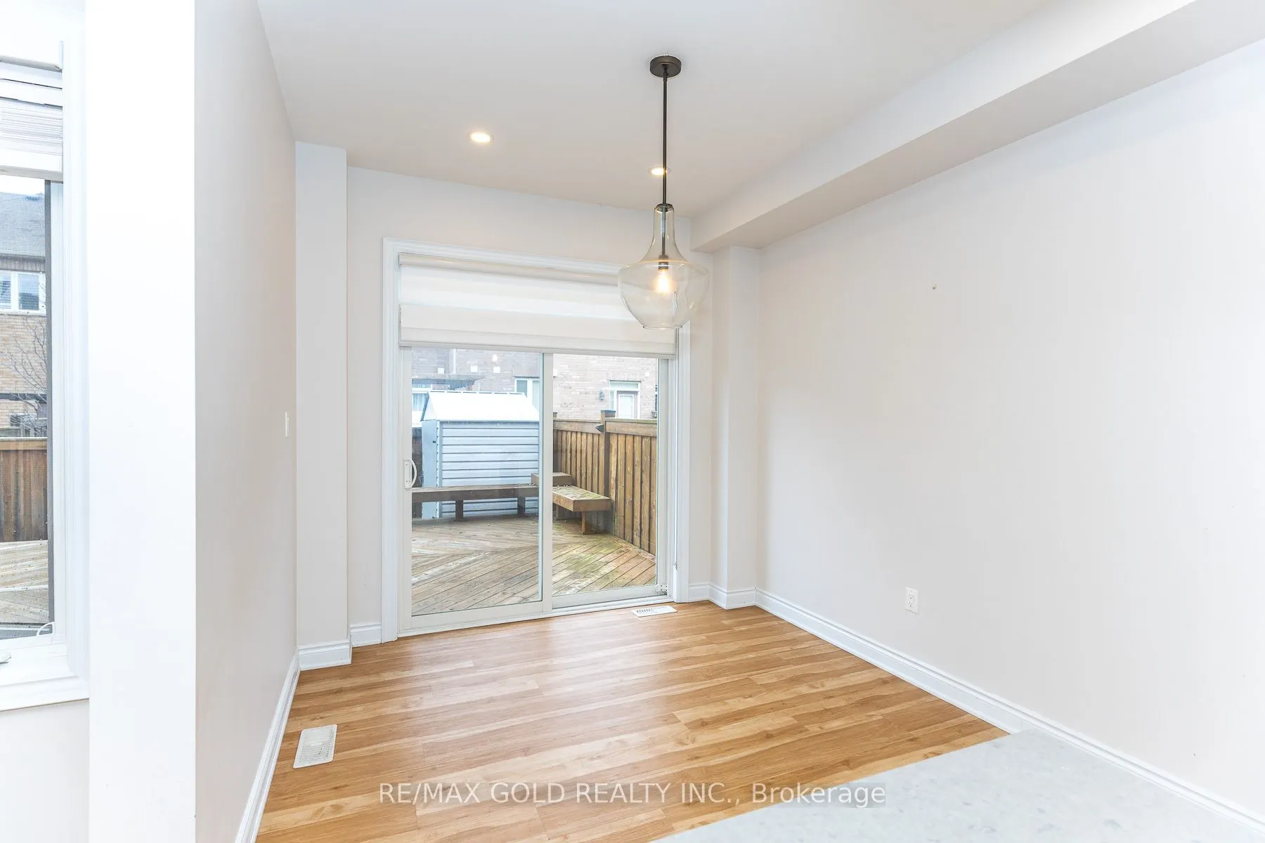 943 Transom Crescent