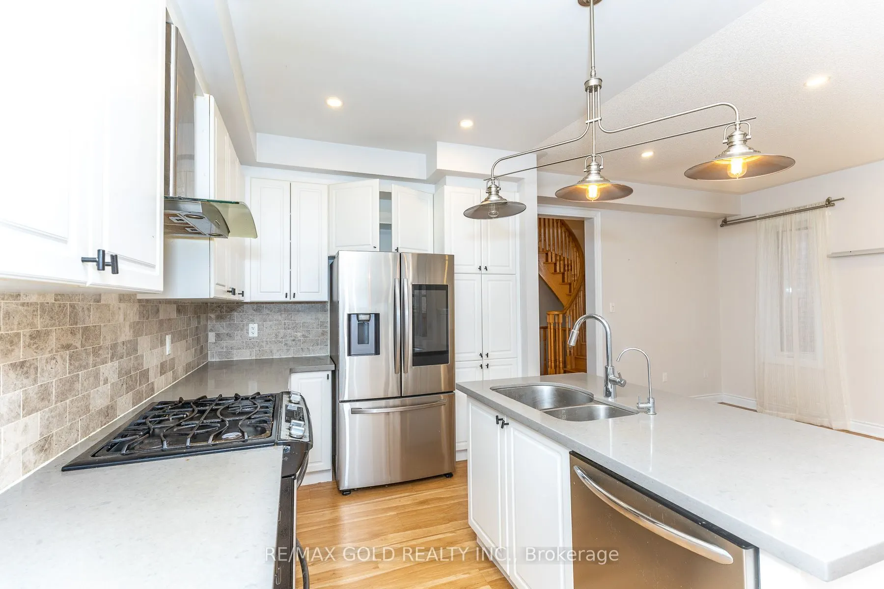 943 Transom Crescent